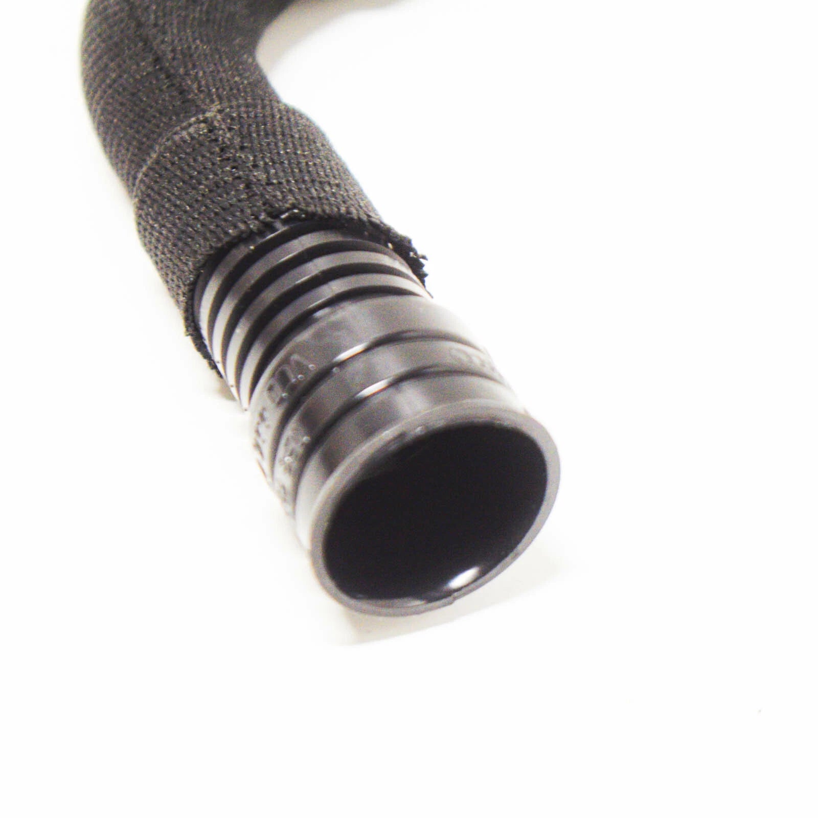 NEW AUDI A3 8P ENGINE CRANKCASE BREATHER VENT HOSE 038103493AC 2011