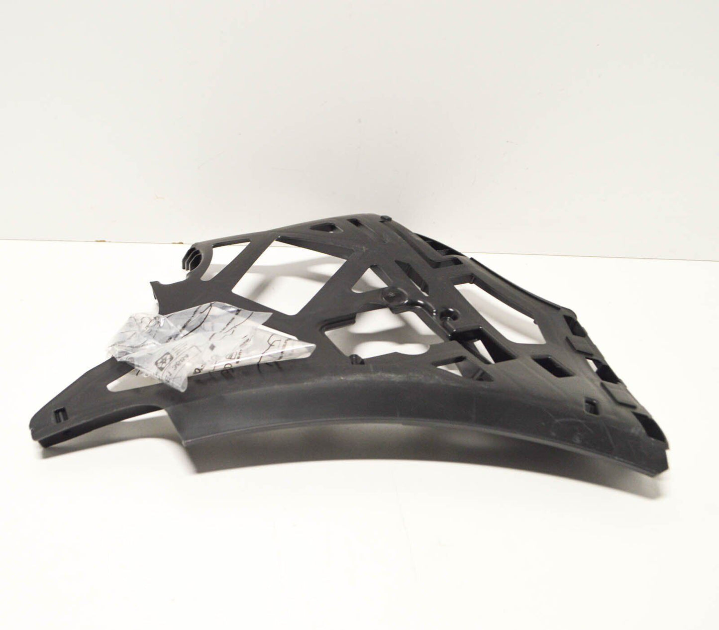 NEW VOLKSWAGEN GOLF PLUS FRONT BUMPER LEFT GUIDE 5M0807177C ORIGINAL