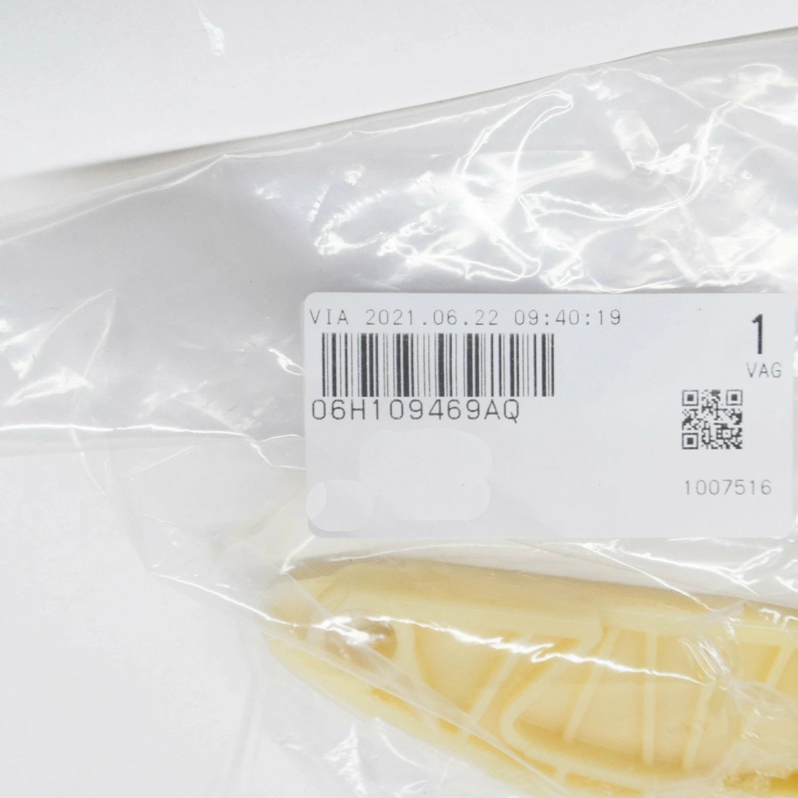 NEW AUDI A3 8P TIMING CHAIN GUIDE RAIL 06H109469AQ ORIGINAL