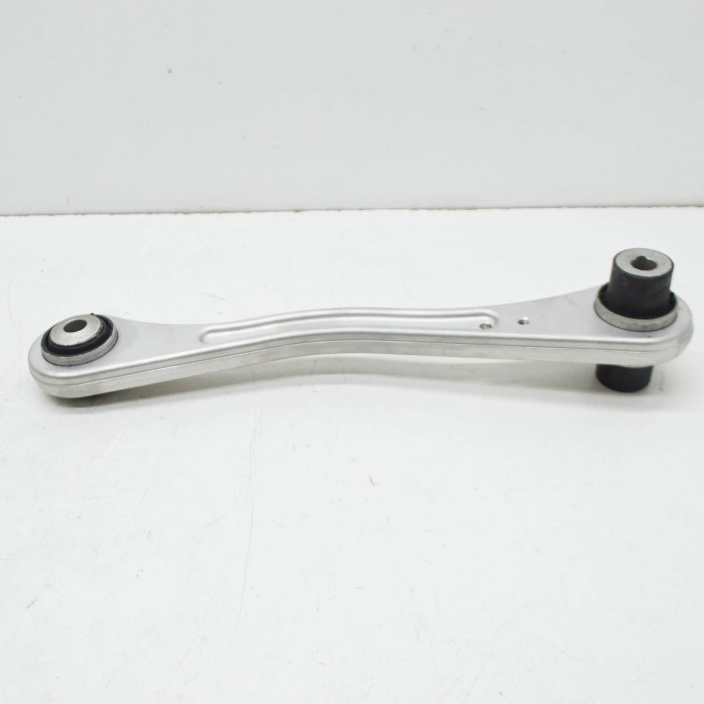 NEW MERCEDES-BENZ AMG GT X290 REAR LEFT CONTROL WISHBONE ARM A2903500702