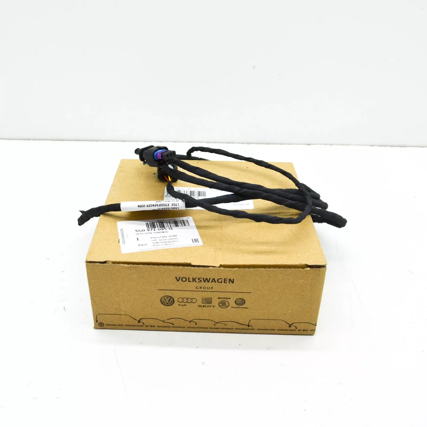 NEW VW GOLF VII FRONT BUMPER WIRING SET 5G0971095Q