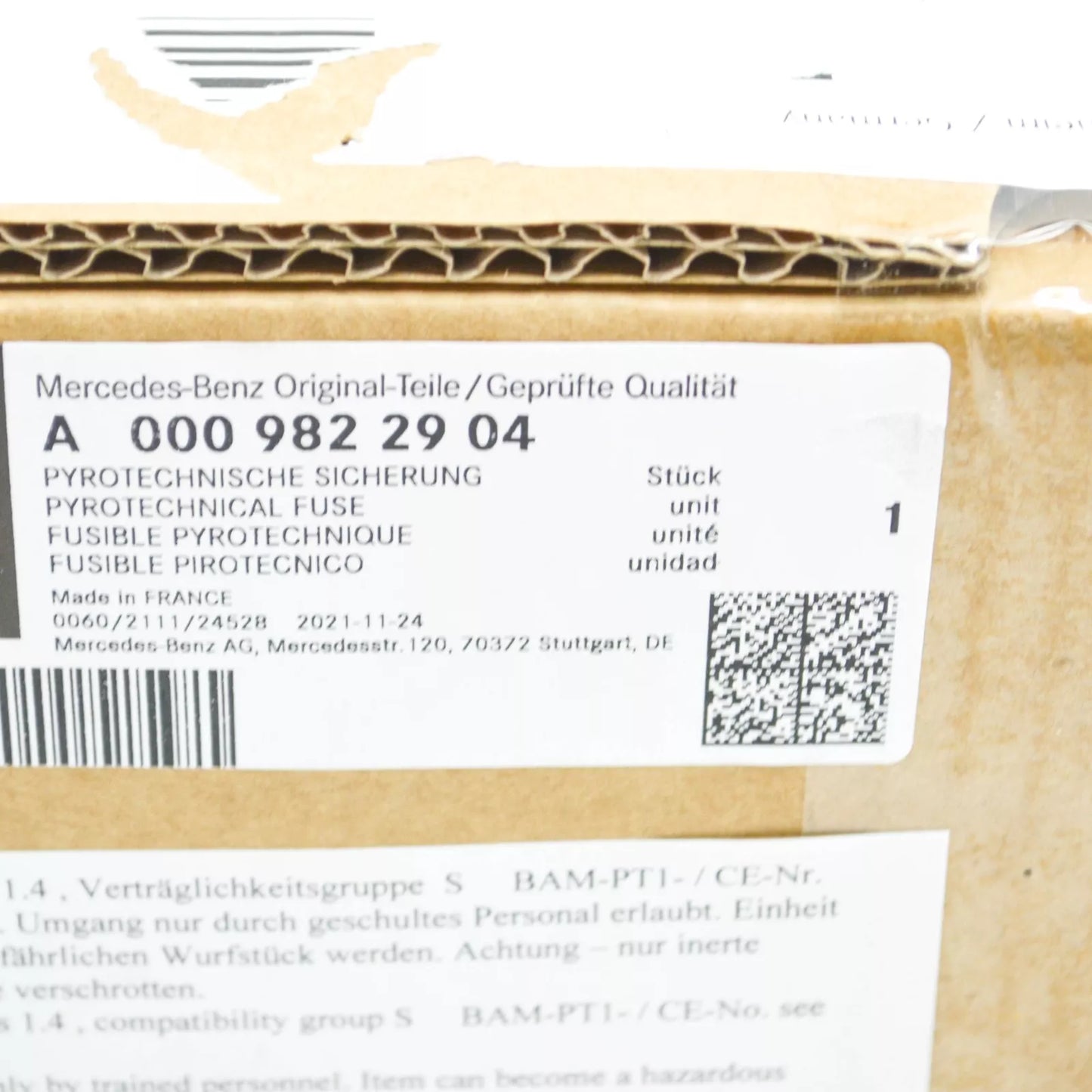 NEW MERCEDES-BENZ A W177 SAFETY BATTERY PYROTECHNICAL FUSE A0009822904