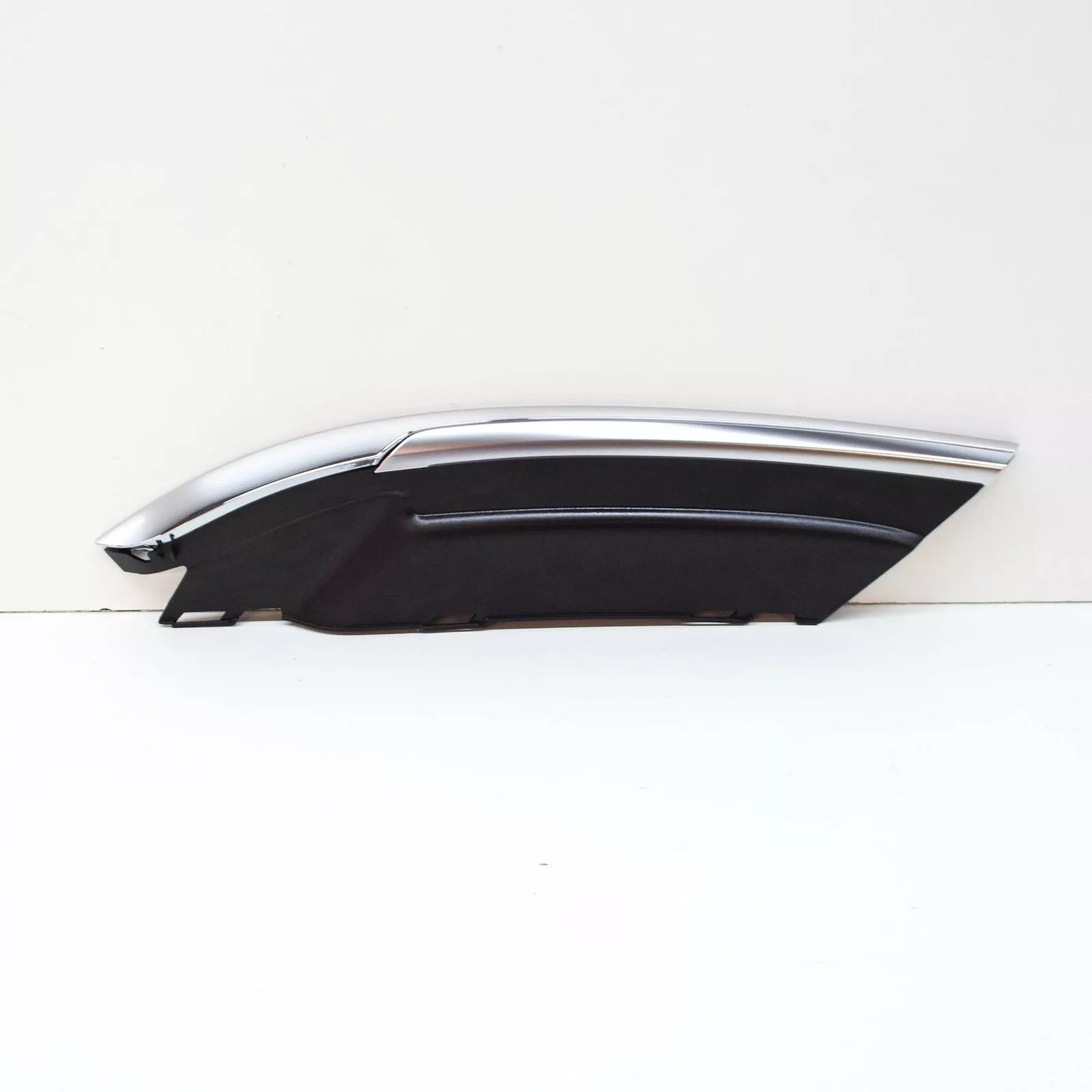 NEW VW TIGUAN AD FRONT LEFT UPPER LED HEADLIGHT TRIM 5NA998119
