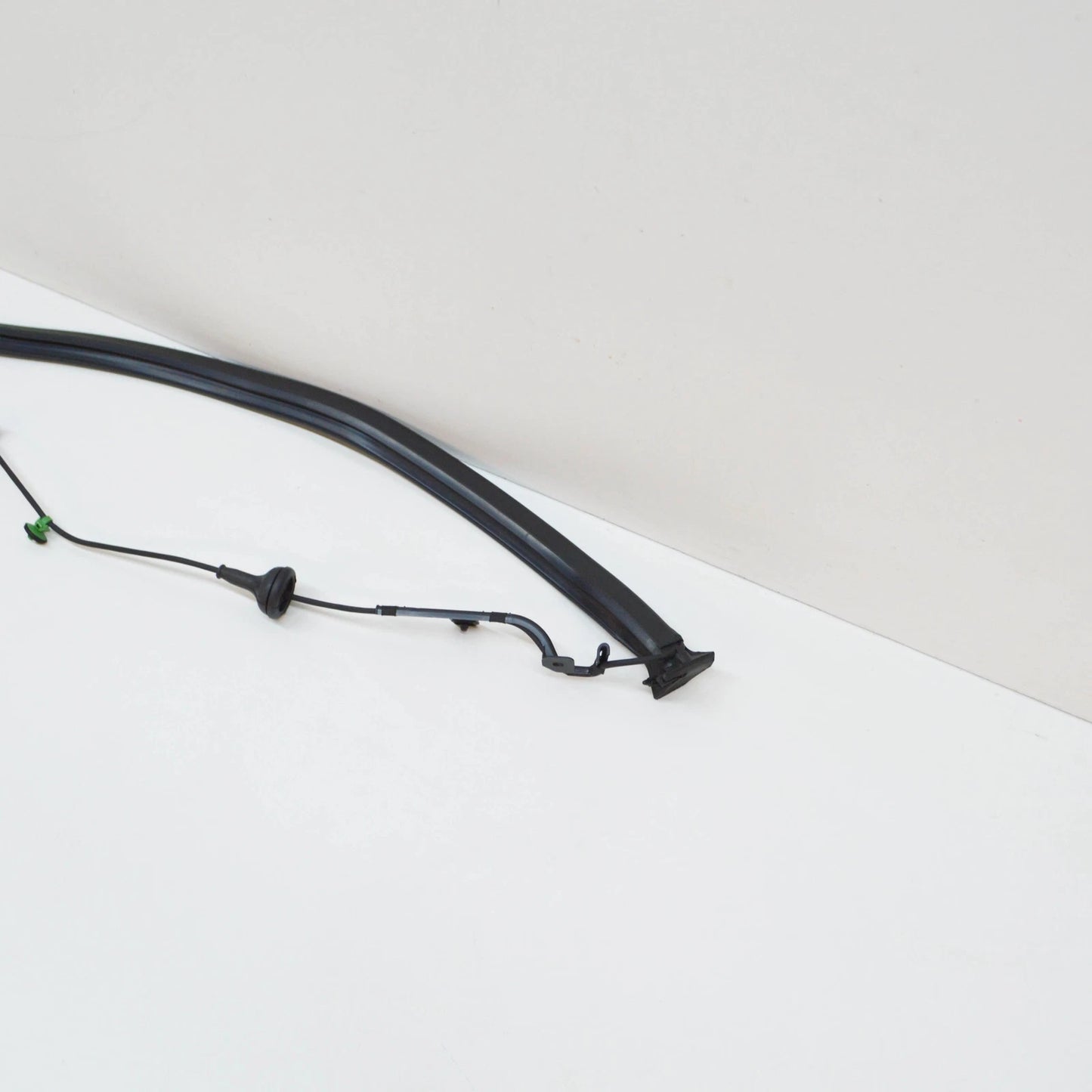 NEW VW SHARAN 7N LEFT SLIDING DOOR SEAL WITH SENSOR 7N0839717AD ORIGINAL