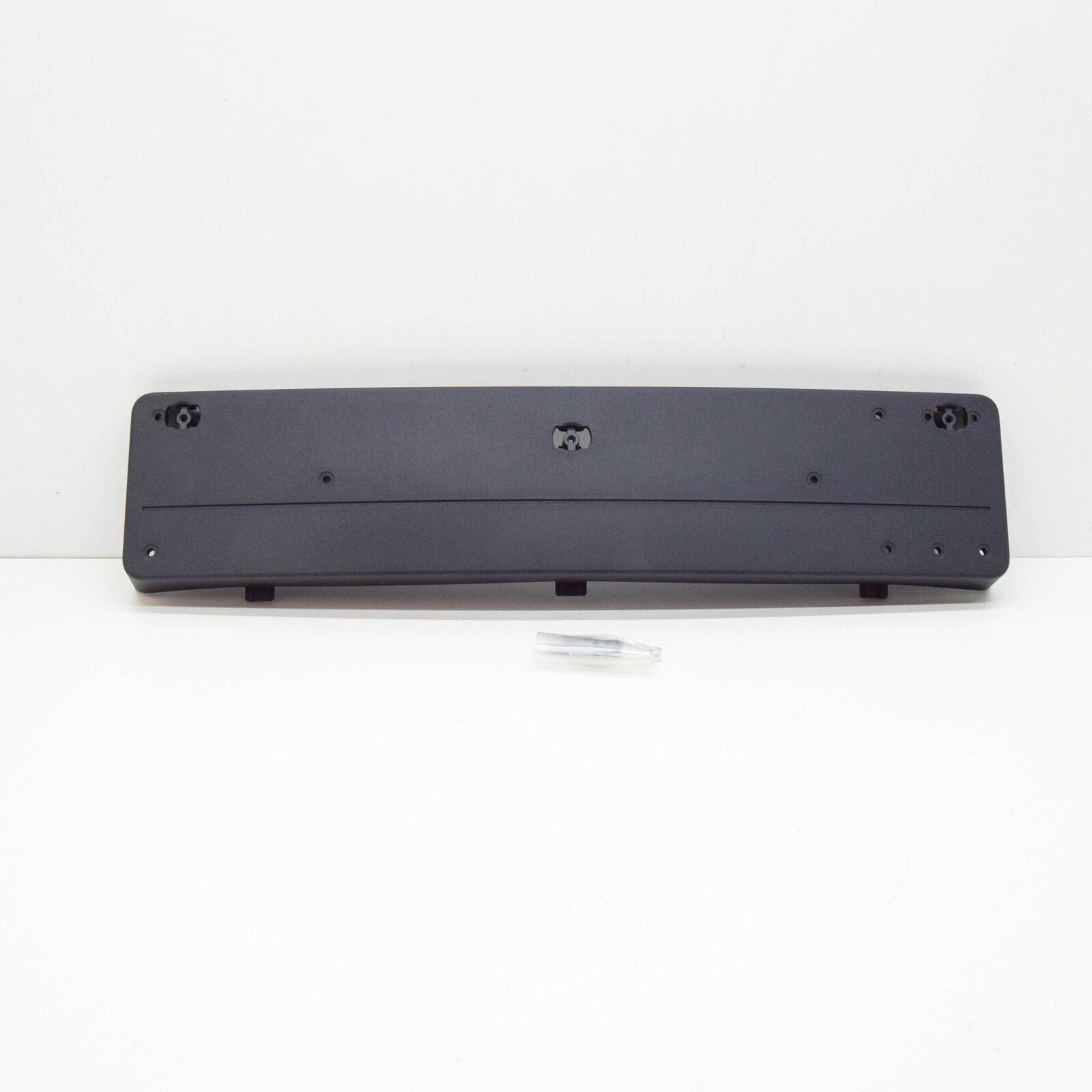 NEW MERCEDES-BENZ GLA H247 FRONT LICENSE PLATE HOLDER A2478801804 ORIGINAL
