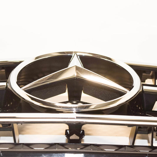 NEW MB VIANO W639 FRONT BUMPER RADIATOR GRILLE A63988000839040 ORIGINAL