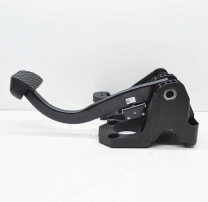 NEW VOLKSWAGEN CRAFTER FLATBED SZ BRAKE AND CLUTCH PEDAL LHD 2N1723031