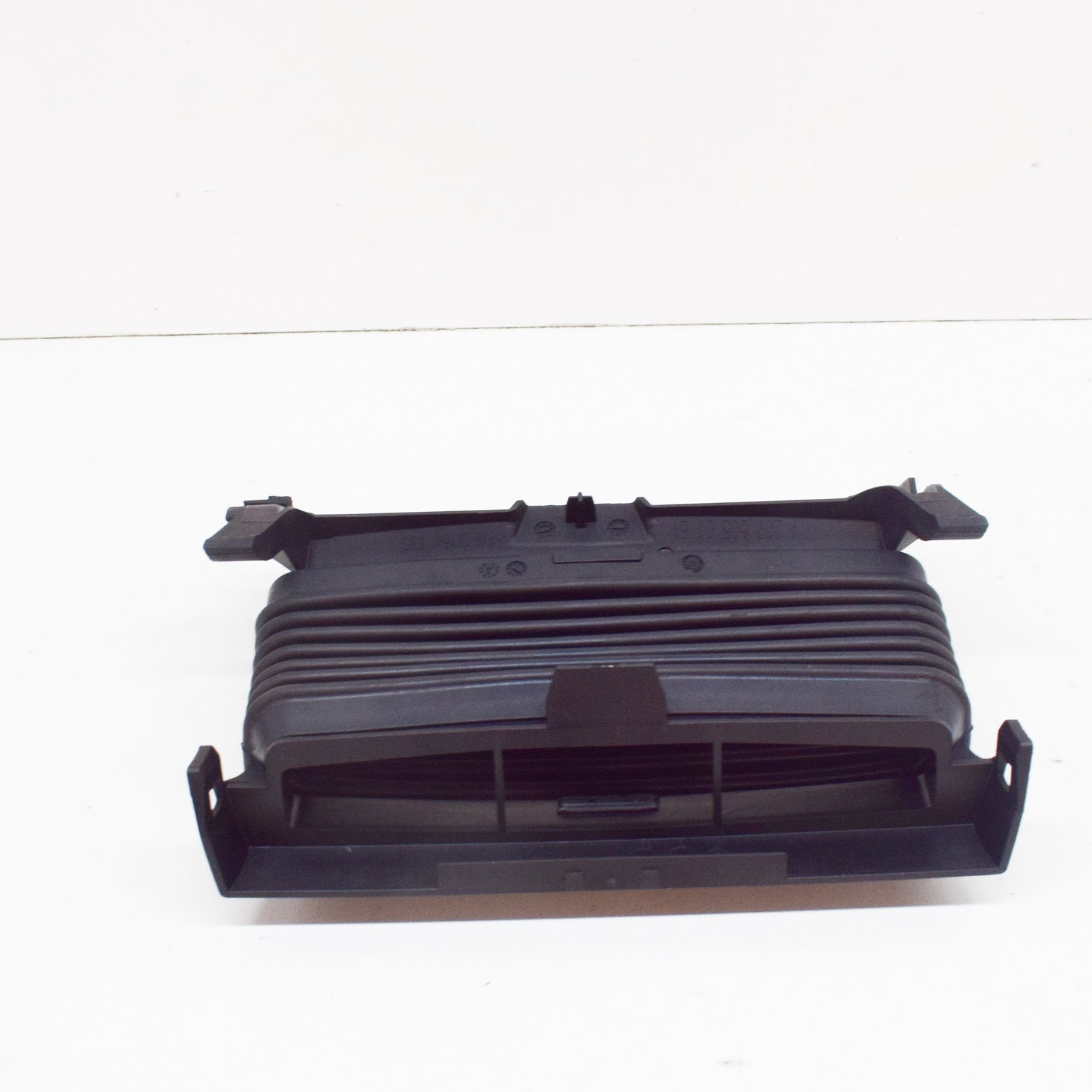 NEW MERCEDES-BENZ E-CLASS CONVERTIBLE A207 AIR DUCT A2075050161 ORIGINAL