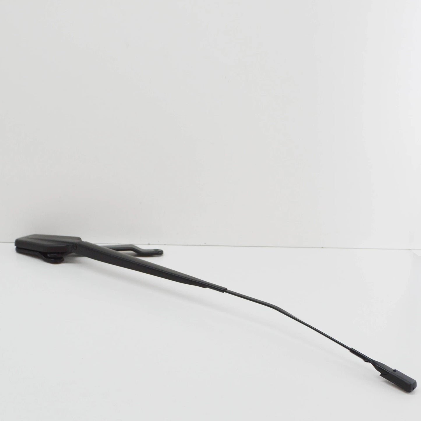 NEW MERCEDES-BENZ VITO W447 FRONT RIGHT WIPER ARM LHD A4478200100 ORIGINAL