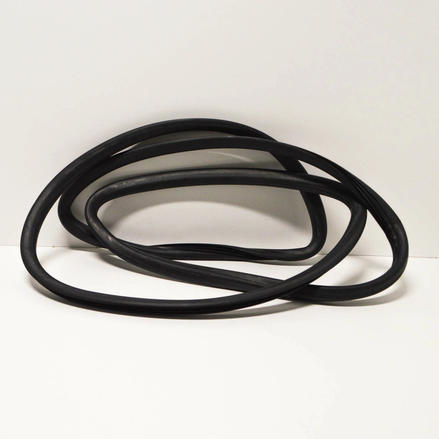 NEW MERCEDES-BENZ G W463 FRONT WINDSCREEN SEAL A4606710320 ORIGINAL