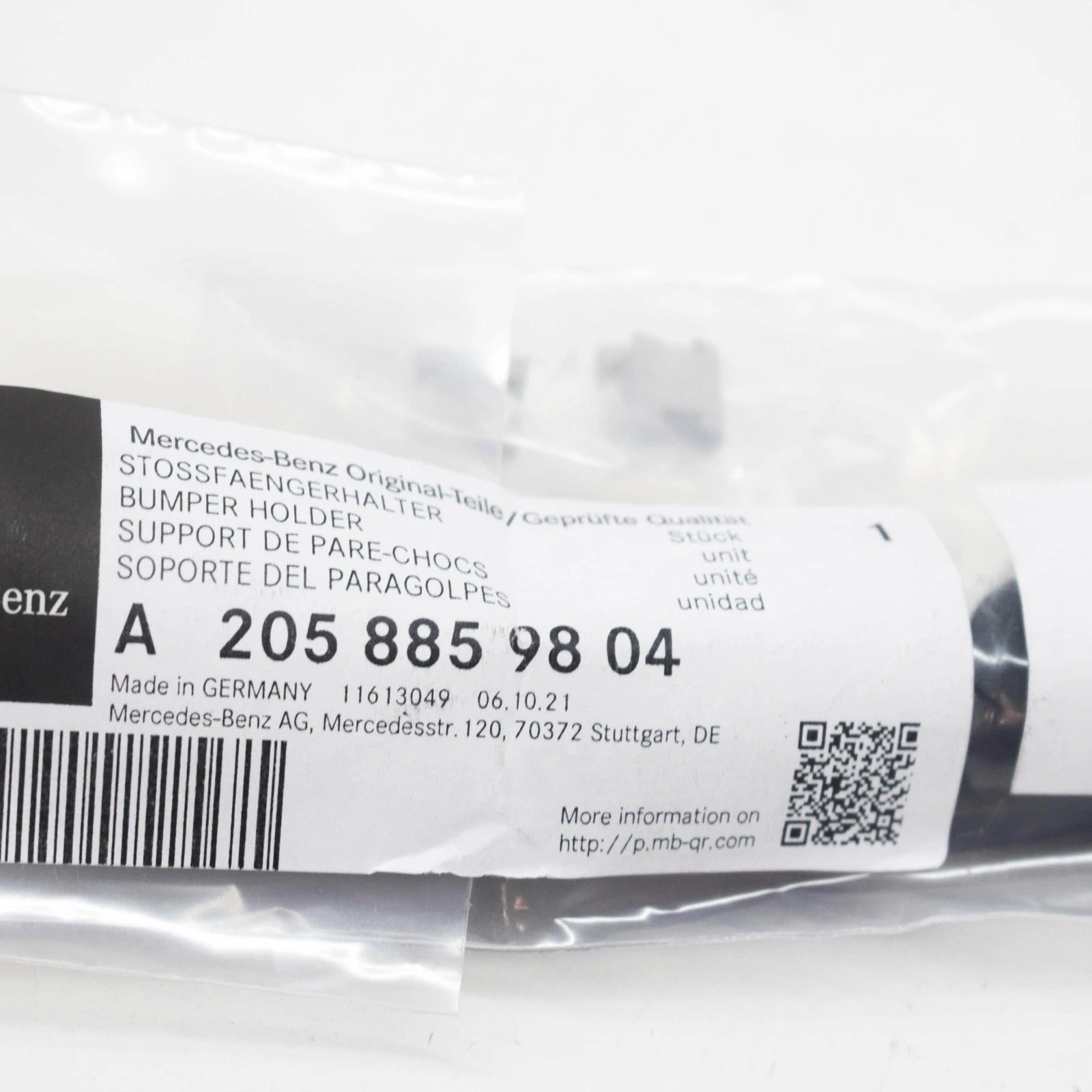 NEW MERCEDES-BENZ C W205 FRONT RIGHT BUMPER BRACKET A2058859804