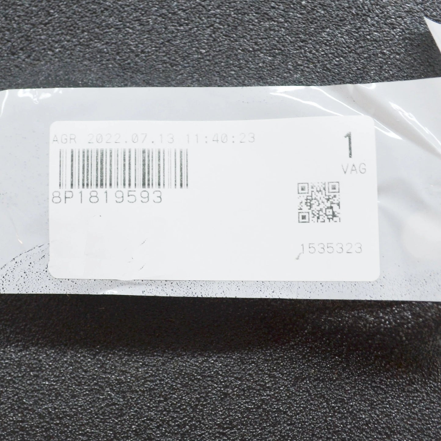 NEW AUDI A3 8P CABIN AIR FILTER COVER LHD 8P1819593 ORIGINAL