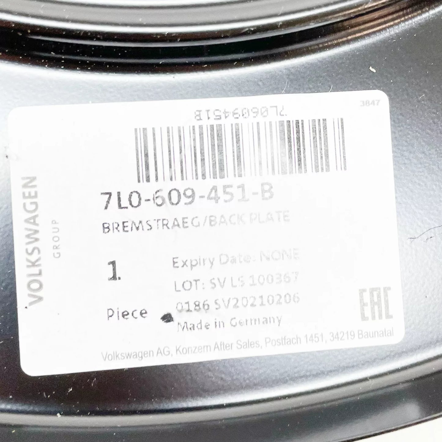 NEW VW TOUAREG 7L LEFT BRAKE BACKING PLATE 7L0609451B