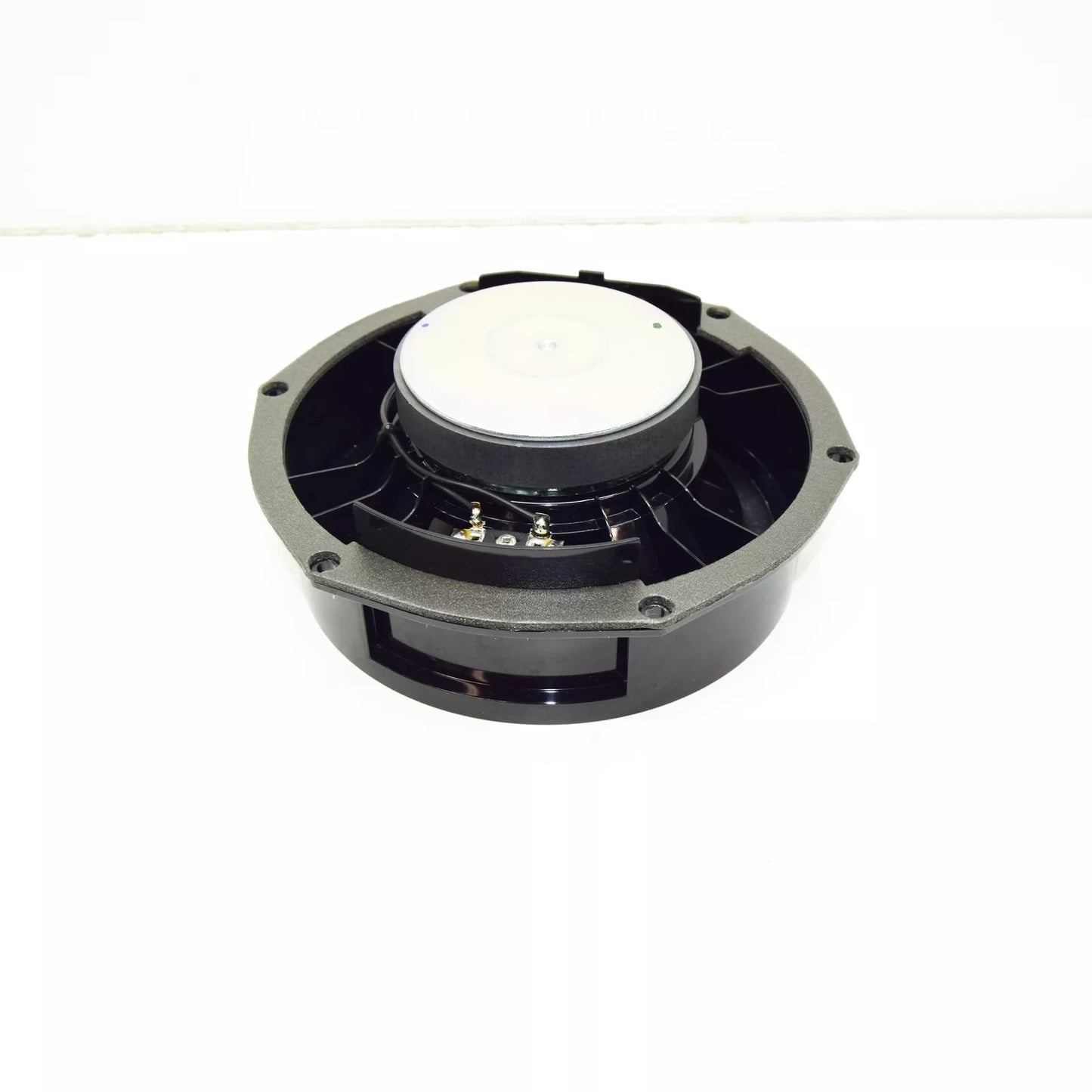 NEW VOLKSWAGEN BEETLE A5 FRONT DOOR BASS LOUDSPEAKER 5C5035454F ORIGINAL