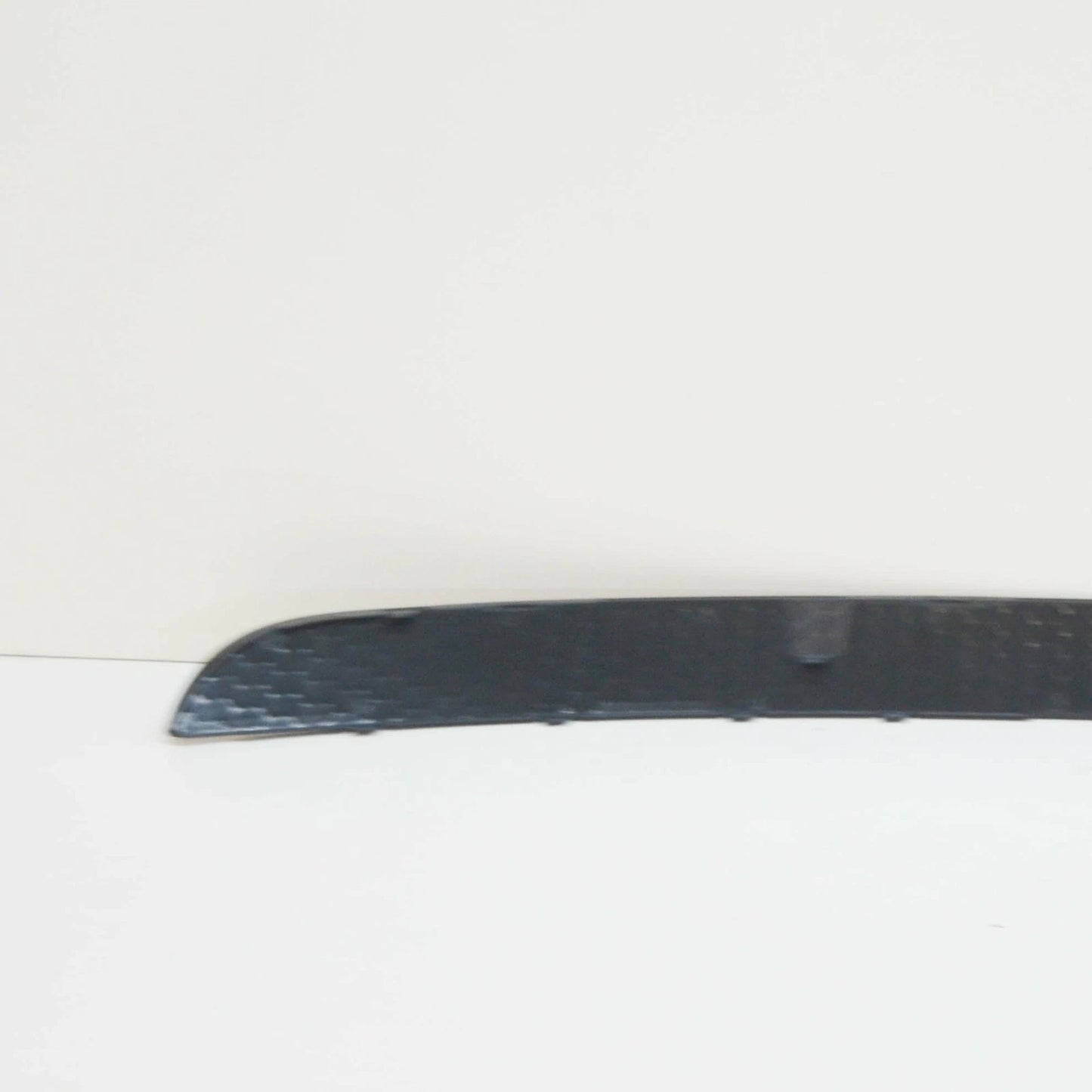 NEW AUDI Q5 8R REAR BUMPER CENTER LOWER GRILLE 8R0807823F 2014