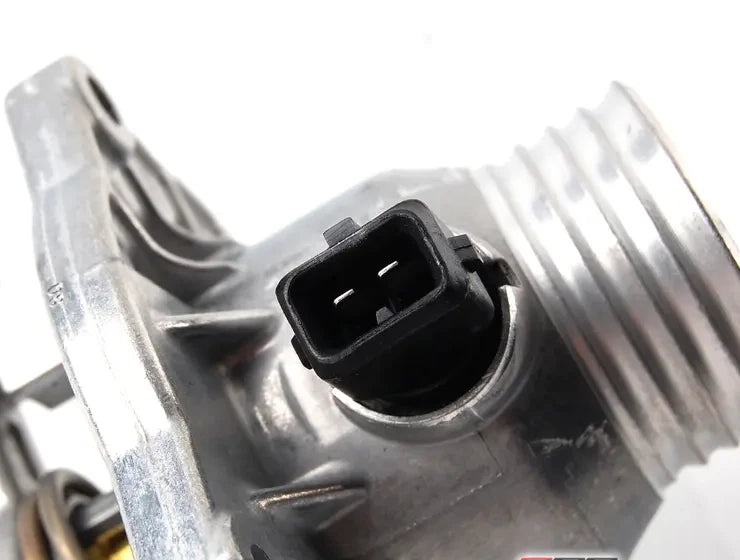 NEW BMW 5 E39 THERMOSTAT HOUSING ASSEMBLY 11531437526 1437526 ORIGINAL