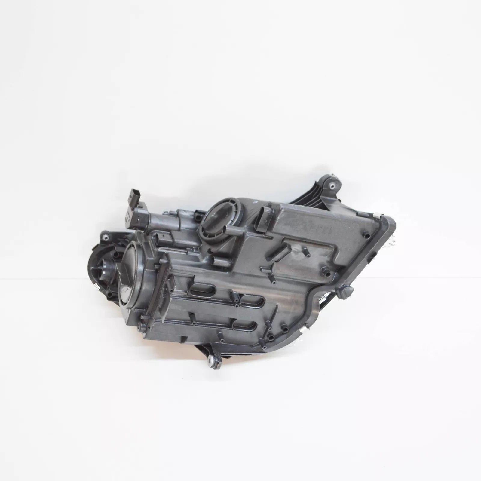 NEW MERCEDES-BENZ CLS C219 FRONT LEFT HEADLIGHT RHD A2198200961 ORIGINAL