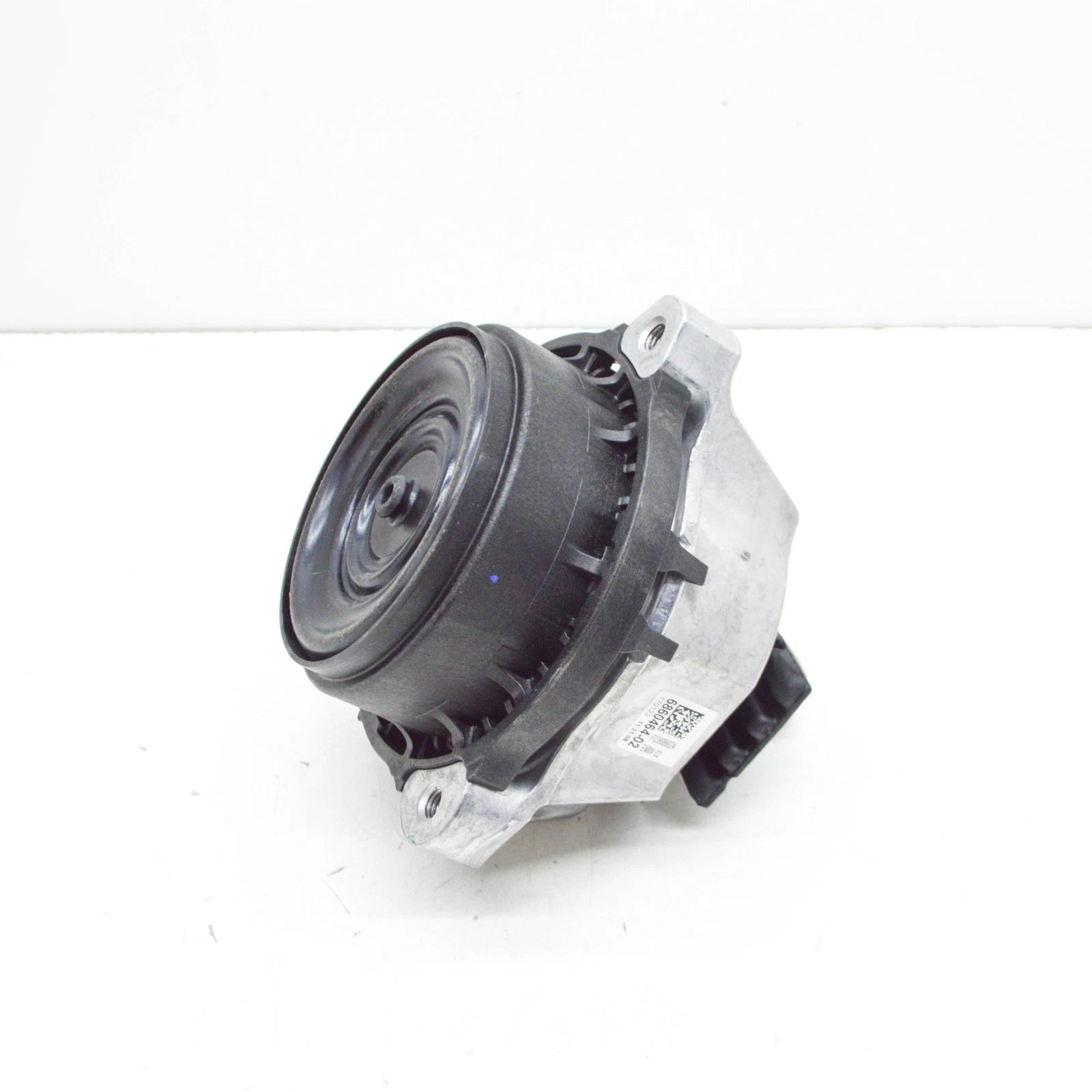 NEW BMW 5 G30 RIGHT SIDE ENGINE MOUNT 22116860464 ORIGINAL