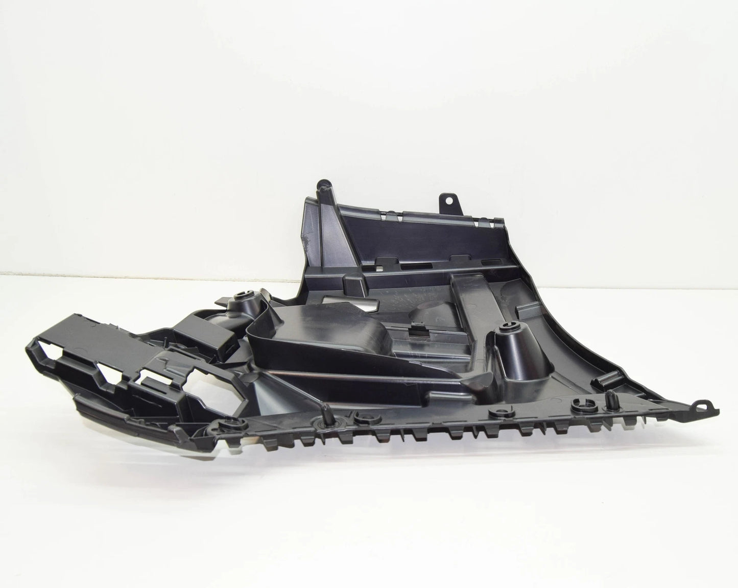 NEW BMW 8 GRAN COUPE G16 REAR RIGHT BUMPER BRACKET 51128075302 ORIGINAL