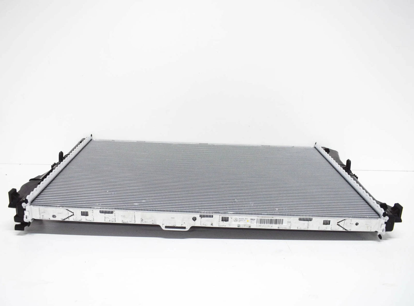 NEW MERCEDES-BENZ C-CLASS W205 ENGINE COOLANT RADIATOR A0995001703 ORIGINAL