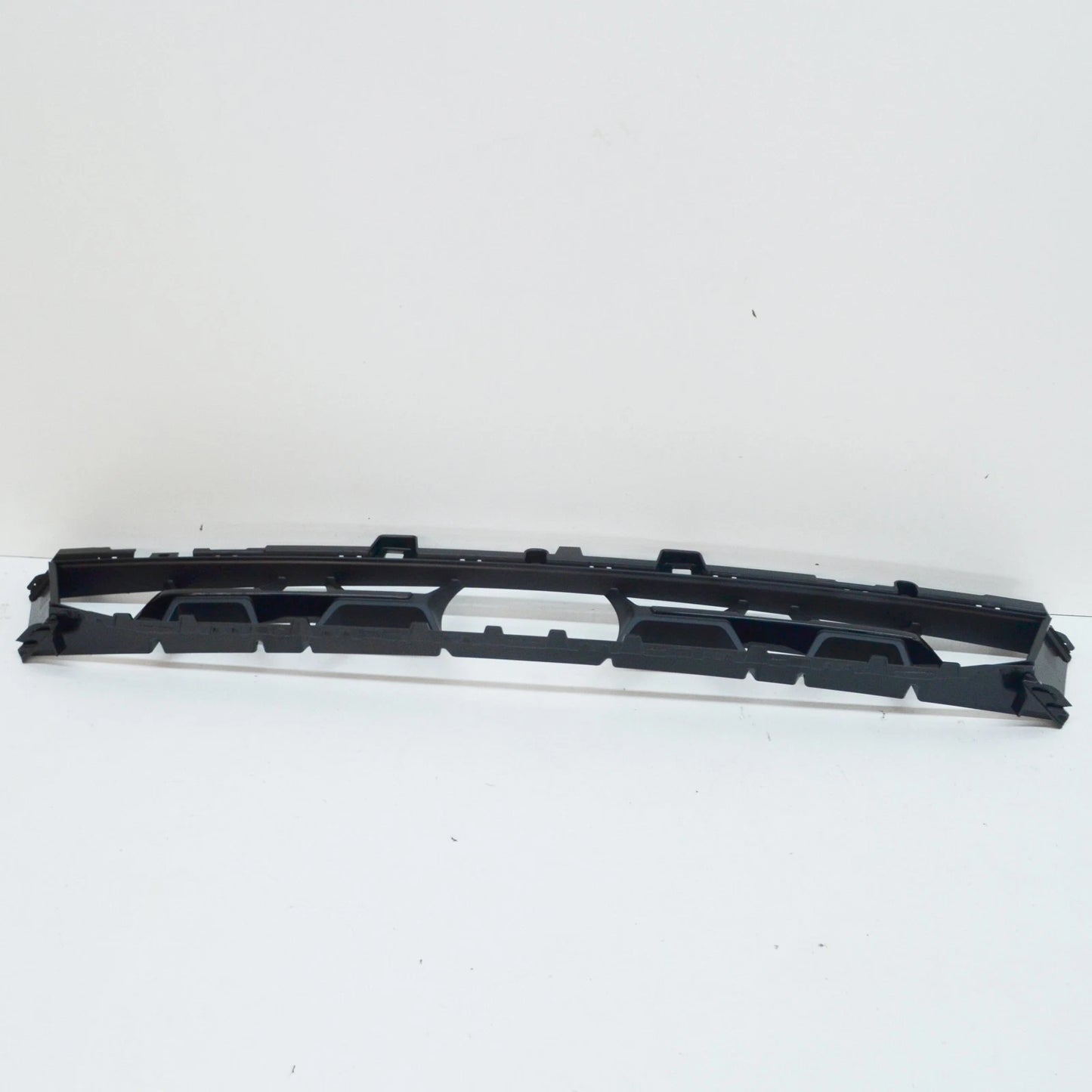 NEW BMW X6G06 FRONT CENTER LOWER BUMPER GRILLE 7446164 51117446164 ORIGINAL