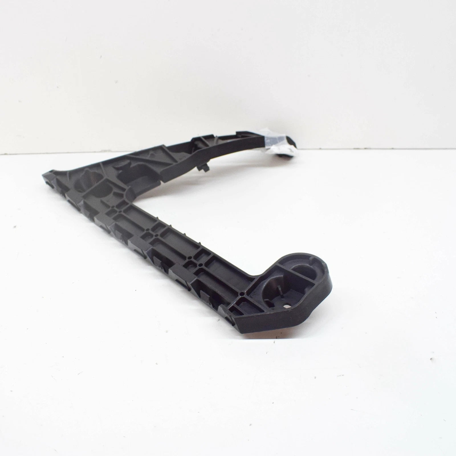 NEW AUDI A4 B9 REAR BUMPER RIGHT GUIDE SECTION 8W5807454 ORIGINAL