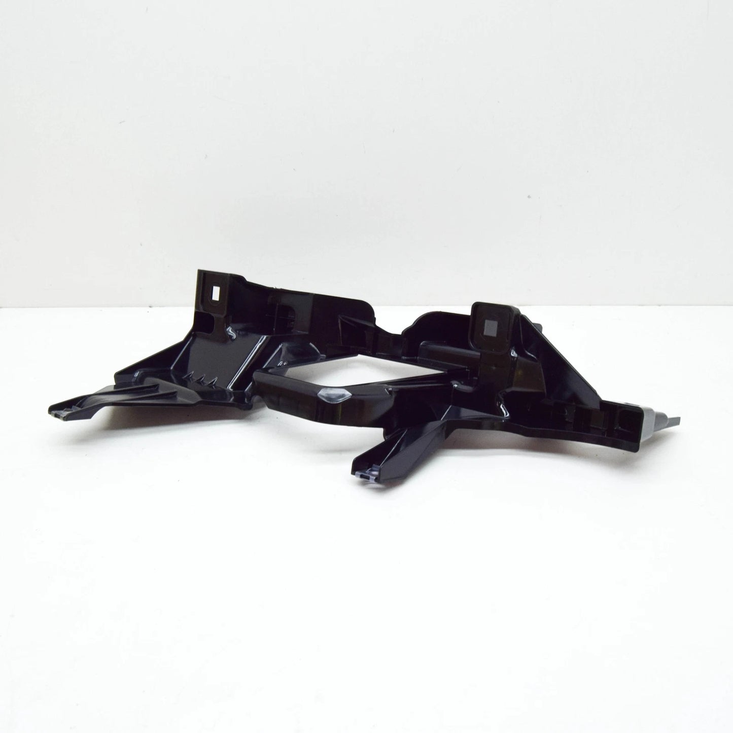 NEW BMW 7 E65, E66, E67 RIGHT HEADLIGHT BRACKET 7162090 63117162090 ORIGINAL