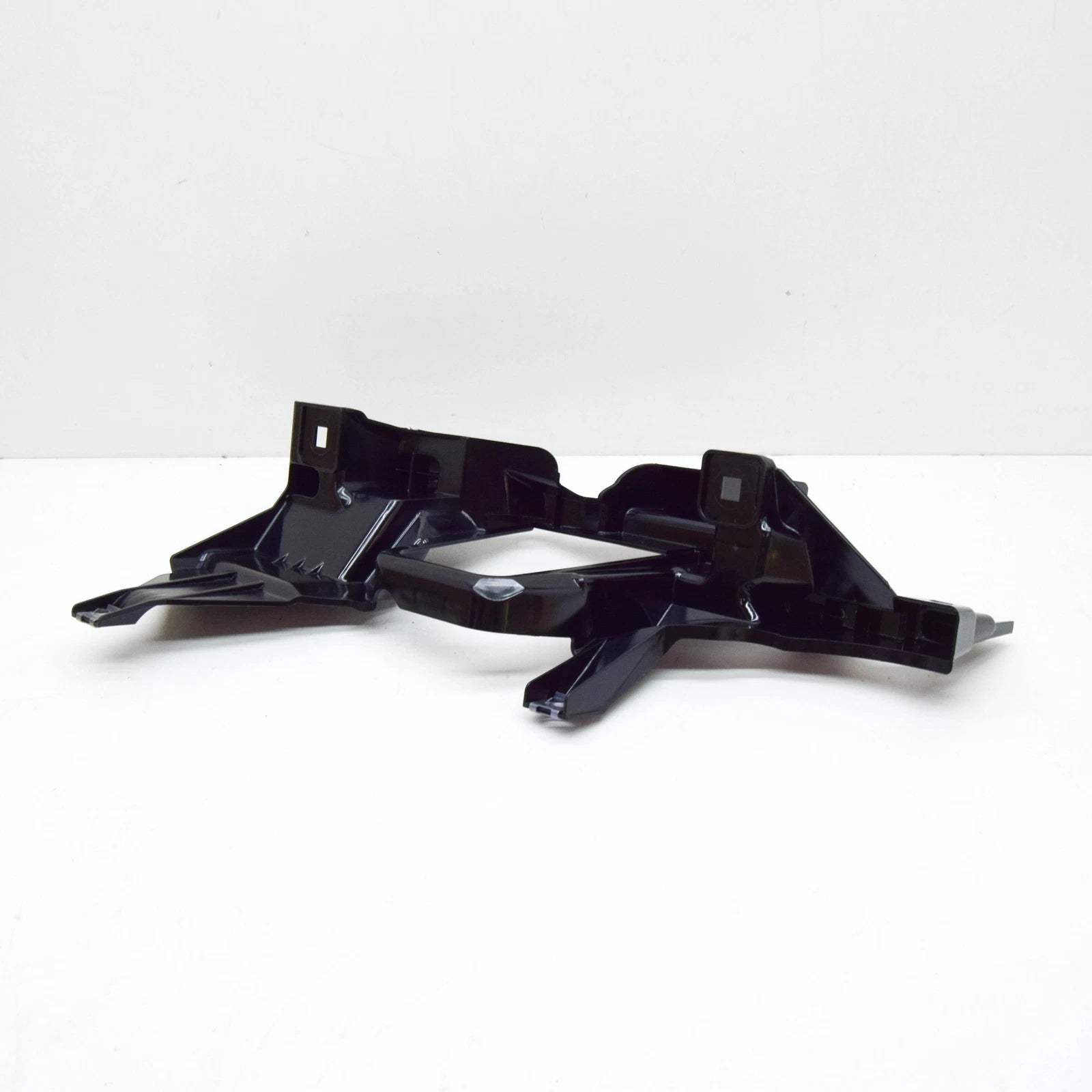 NEW BMW 7 E65, E66, E67 RIGHT HEADLIGHT BRACKET 7162090 63117162090 ORIGINAL