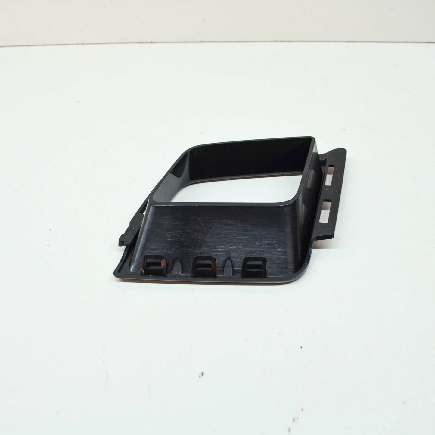 NEW BMW 7 G11 G12 M FRONT LEFT AIR BRAKE TRIM DUCT 51118076413 ORIGINAL