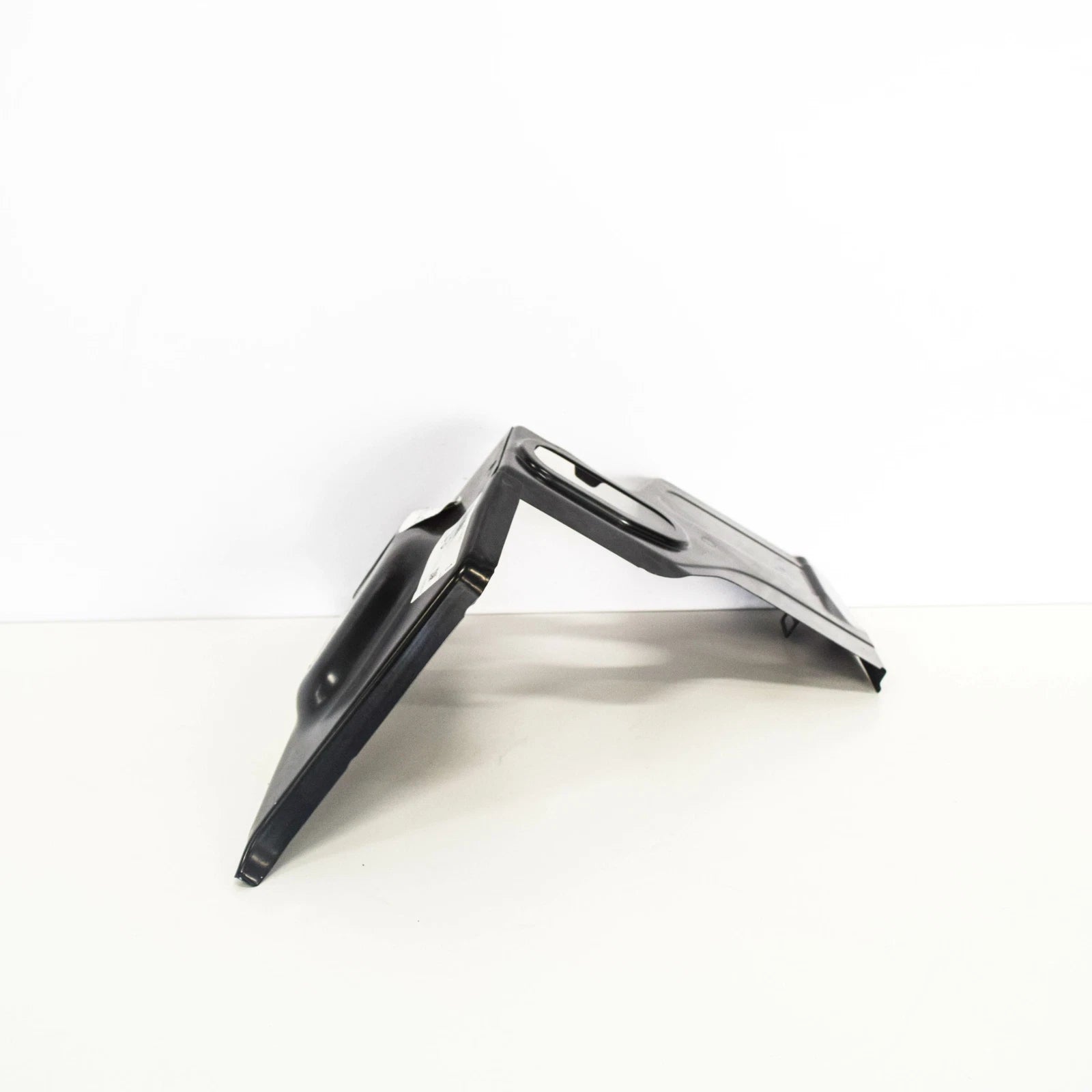 NEW AUDI Q5 8R REINFORCEMENT LOWER RIGHT COWL PANEL 8R0805276