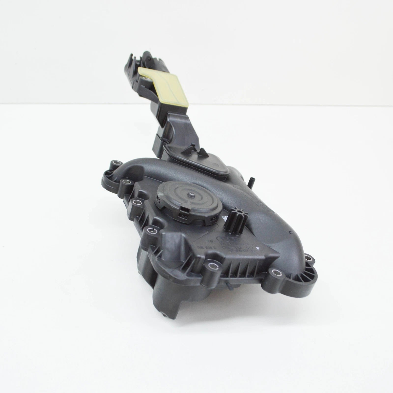 NEW AUDI Q5 8R CRANKCASE VENT VALVE VENT TRIM 06E103547P ORIGINAL