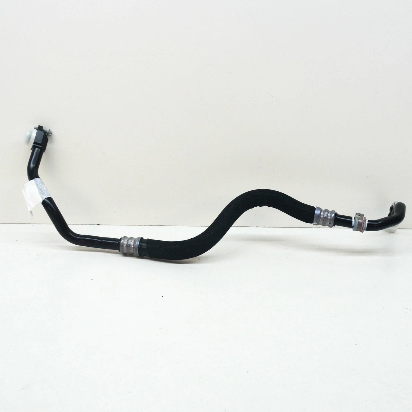 NEW MB E W213 RIGHT LOWER OIL COOLER RETURN PIPE HOSE A2135011301 ORIGINAL