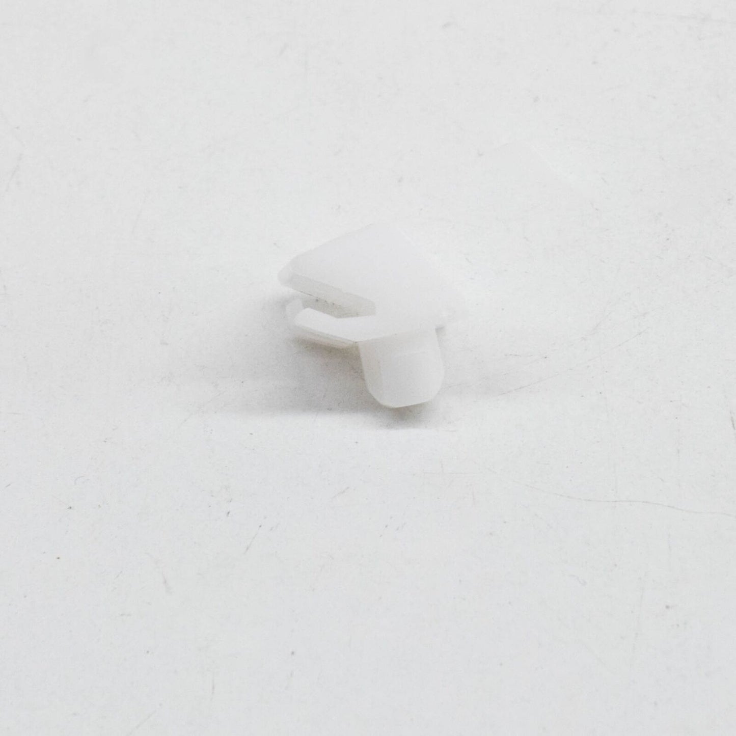 NEW MERCEDES-BENZ CLA COUPE C117 LEFT ROCKER MOLDING CLIP A0019910371 ORIGINAL