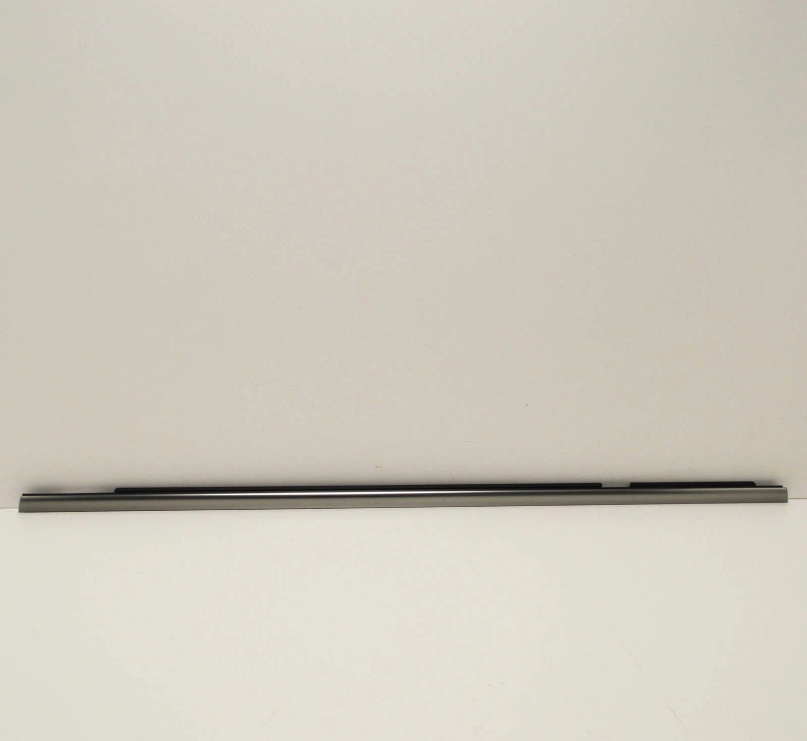 NEW BMW X6 F16 REAR LEFT DOOR EXTERIOR WEATHERSTRIP TRIM 51357377901 ORIGINAL