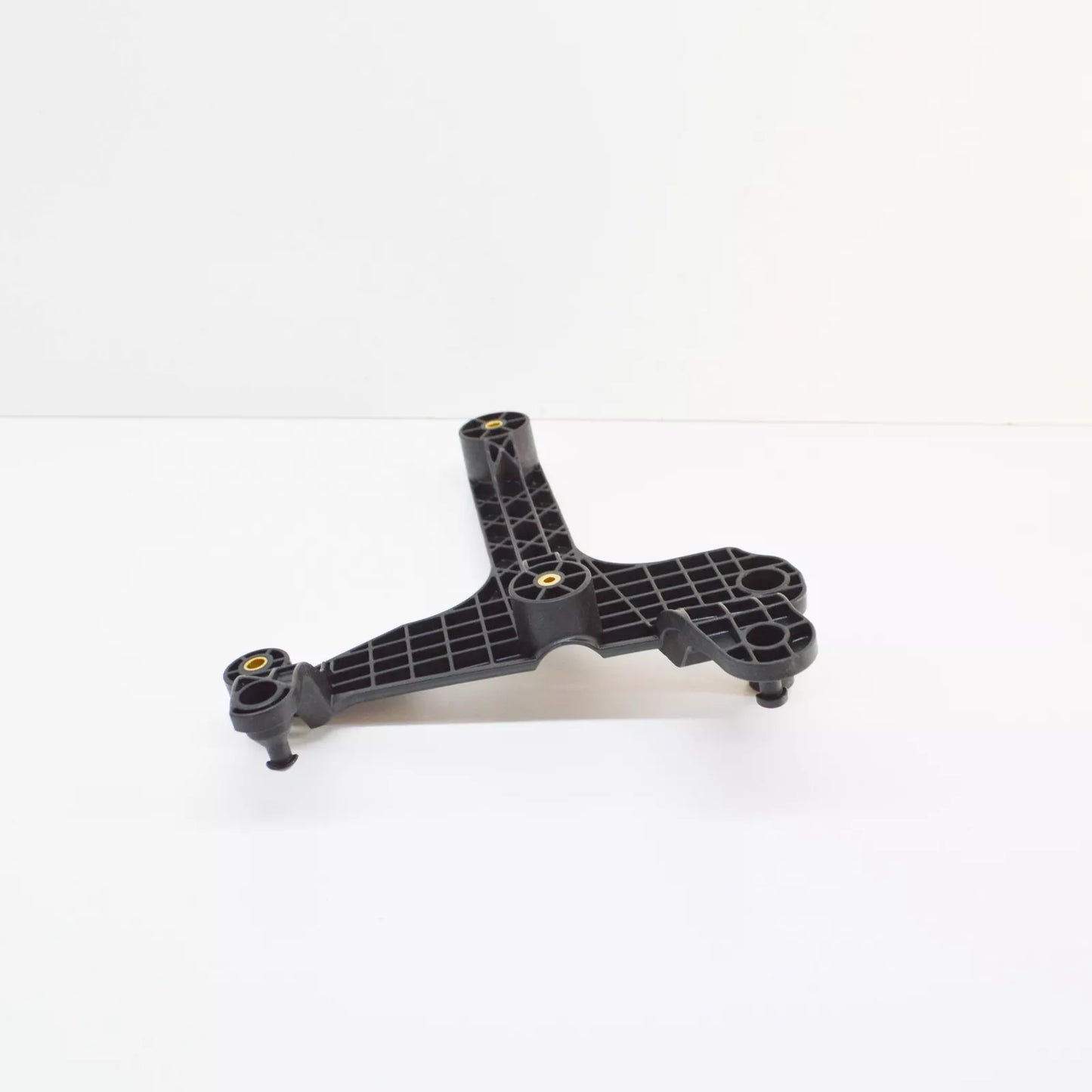 NEW AUDI TT 8J AIR FILTER RETAINER 8J0129671D