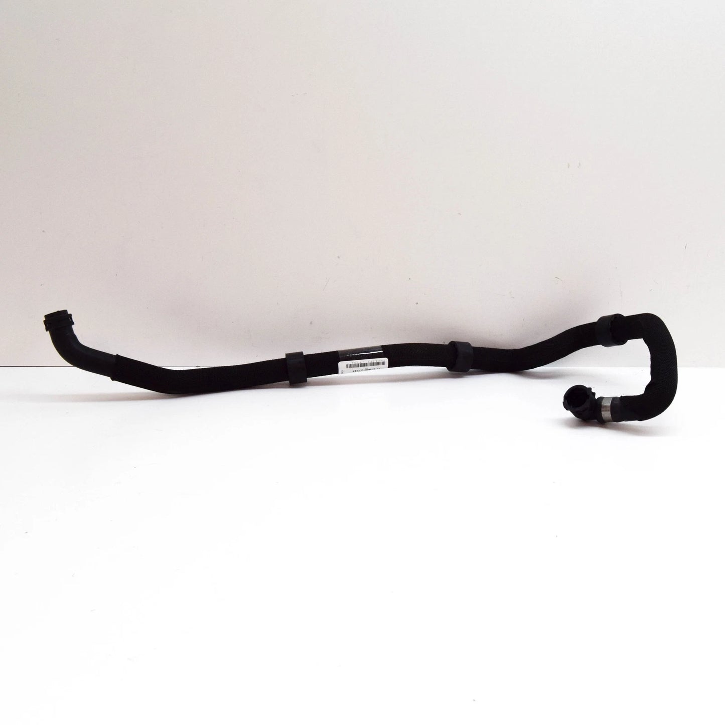 NEW MB E W212 AMG ENGINE TO LOW-TEMPERATURE COOLER HOSE A2185010282 ORIGINAL