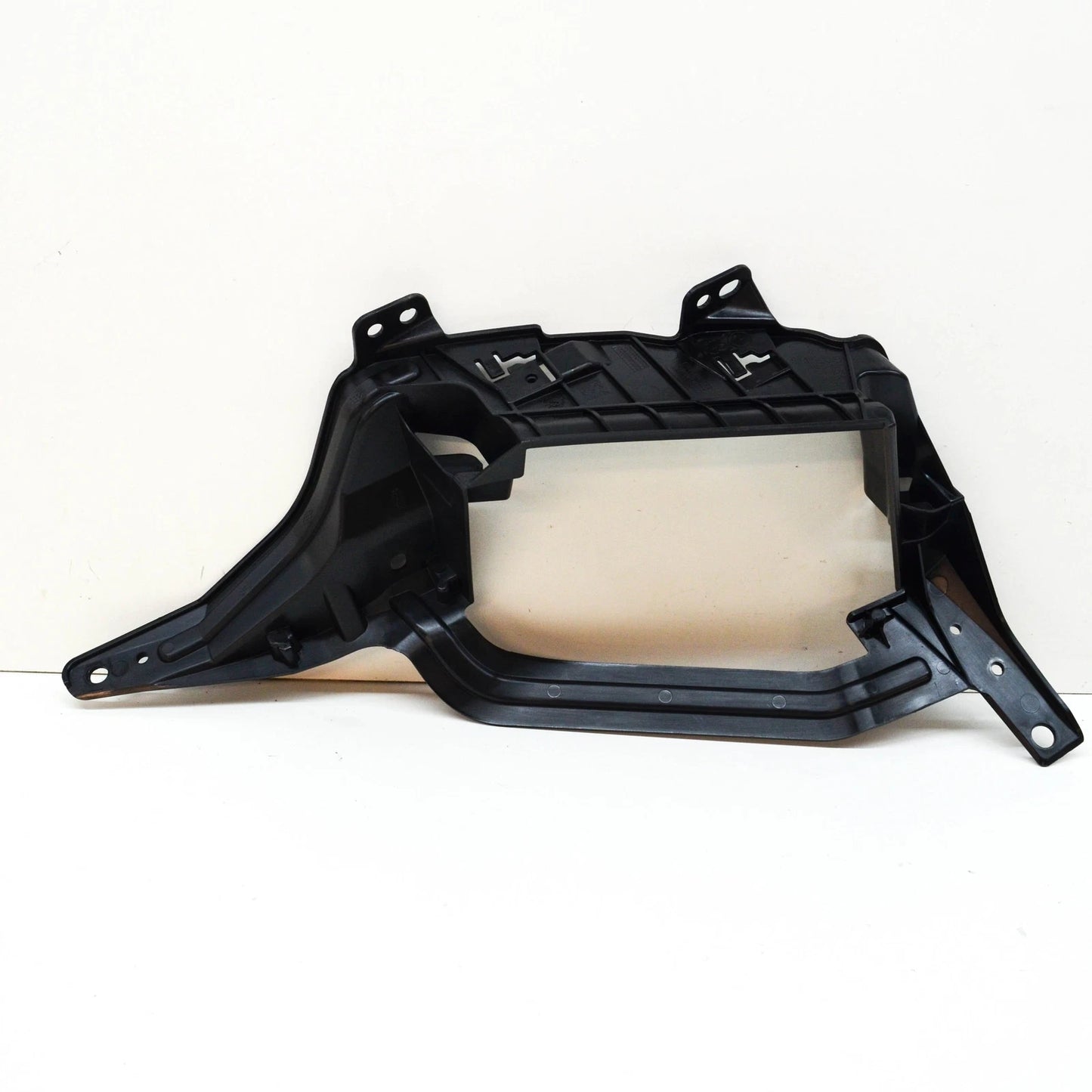 NEW BMW X5 G05 M REAR EXHAUST LEFT TAILPIPE TRIM HOLDER 51128074187 ORIGINAL