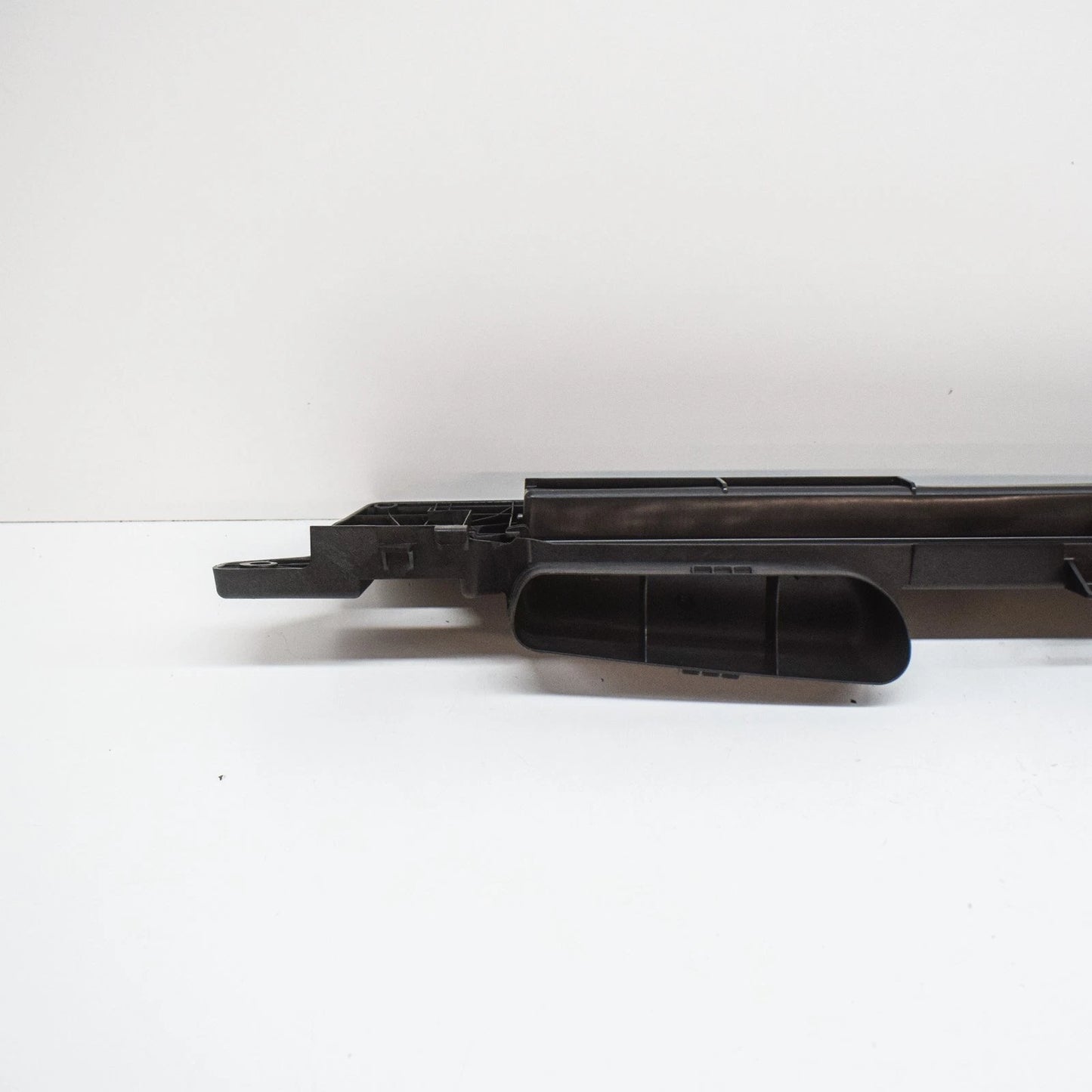 NEW MERCEDES-BENZ SLK R172 AIR INTAKE PANEL A1725000255 ORIGINAL