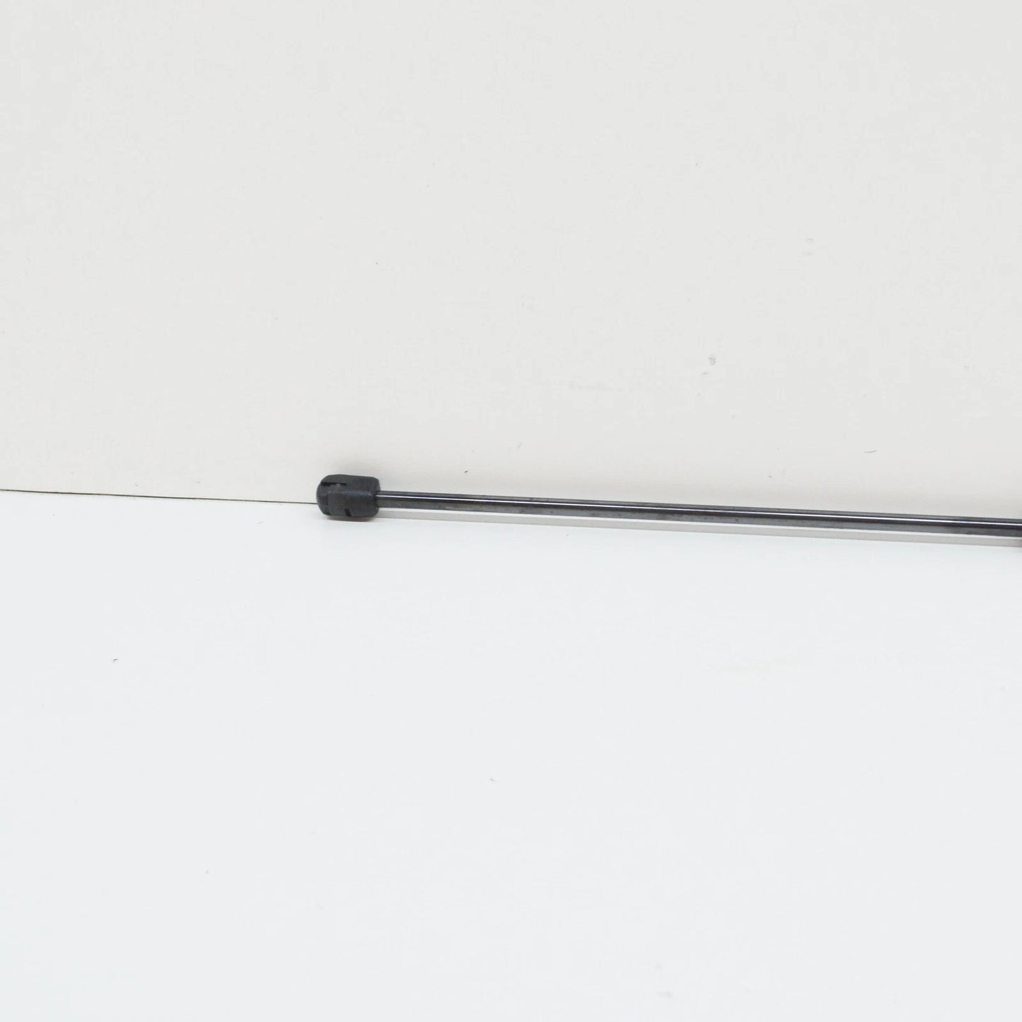 NEW MERCEDES-BENZ SLK R171 BONNET HOOD LEFT GAS STRUT A1718800129 ORIGINAL