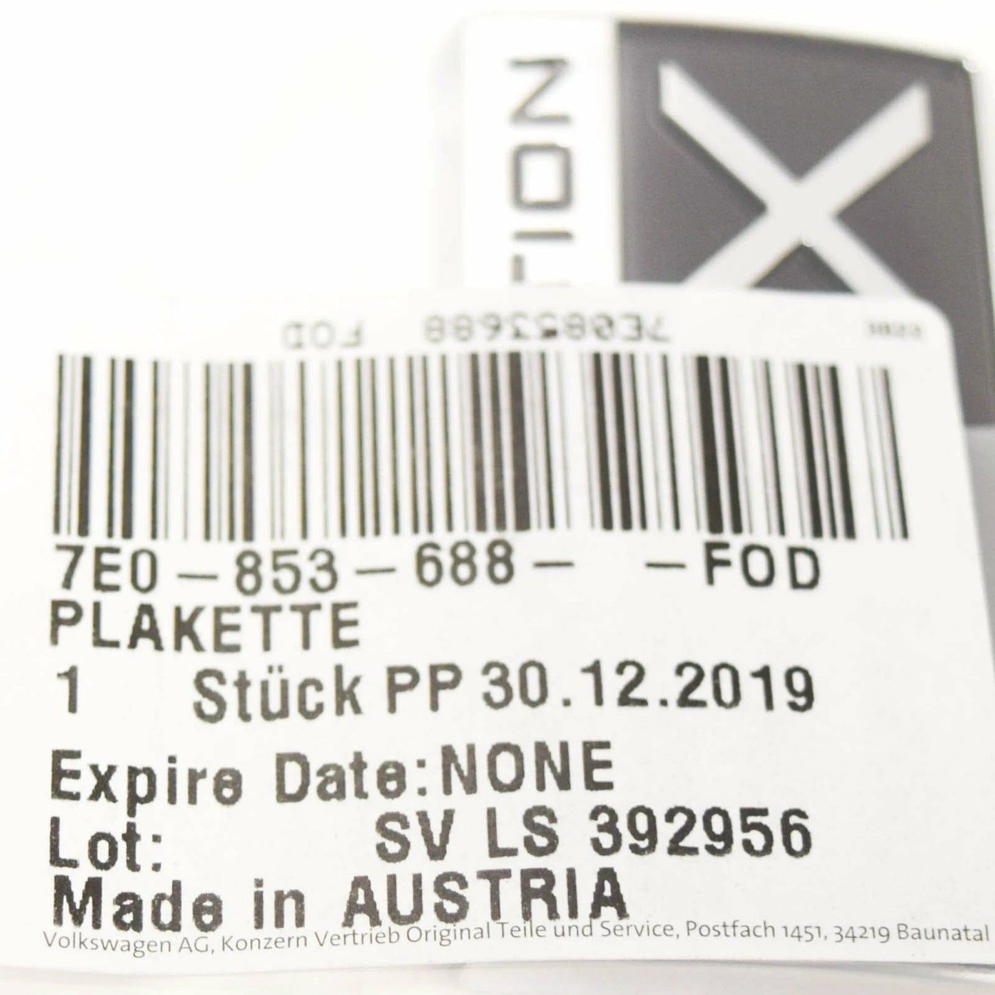 NEW VOLKSWAGEN TRANSPORTER T6 SIDE LOGO SIGN 7E0853688 FOD ORIGINAL