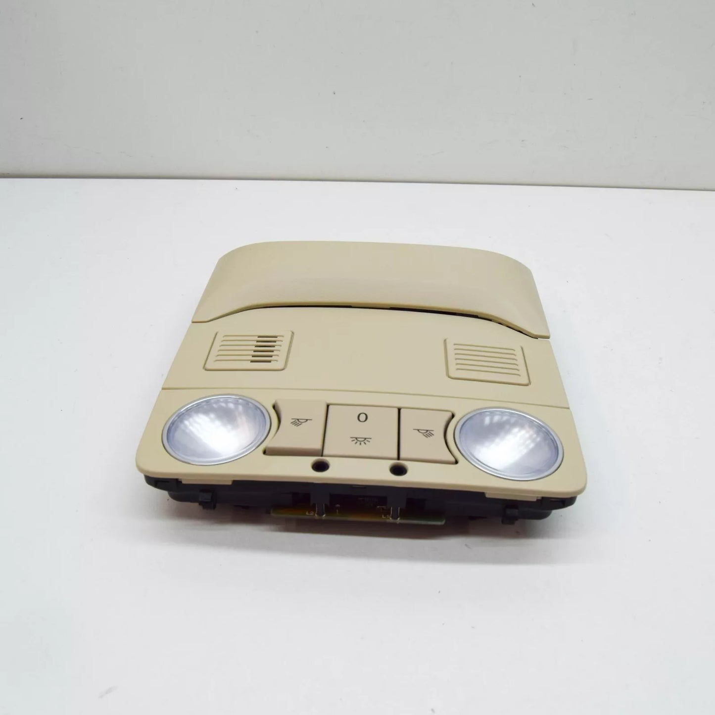 NEW VW GOLF VI 5K MK6 FRONT INTERIOR LIGHT 1K8947106CYAH 1K8947106C YAH ORIGINAL