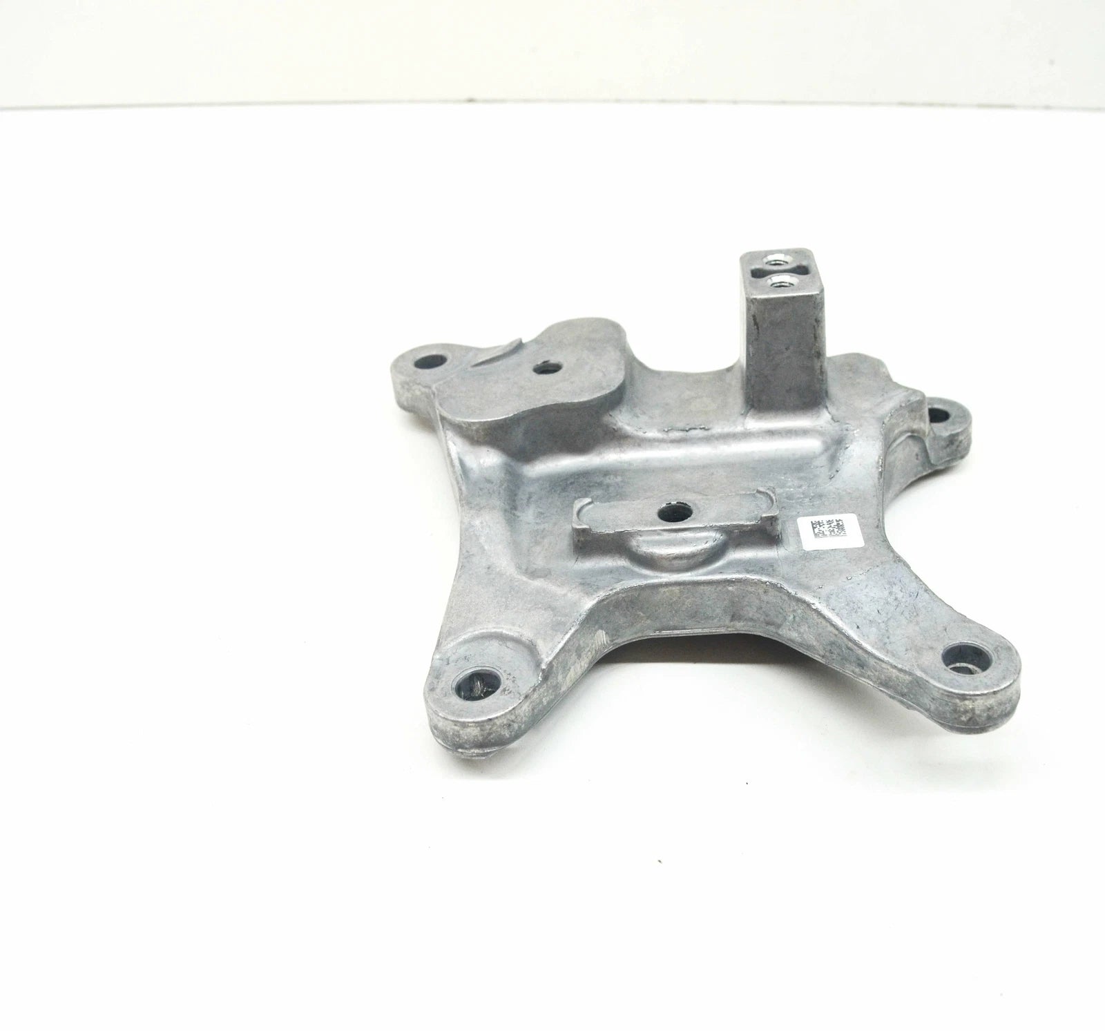 NEW AUDI Q7 4M GEARBOX MOUNT BRACKET 4M0399115P