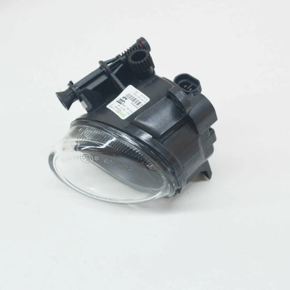 NEW AUDI A1 8X FRONT RIGHT HALOGEN FOG LIGHT 8T0941700E
