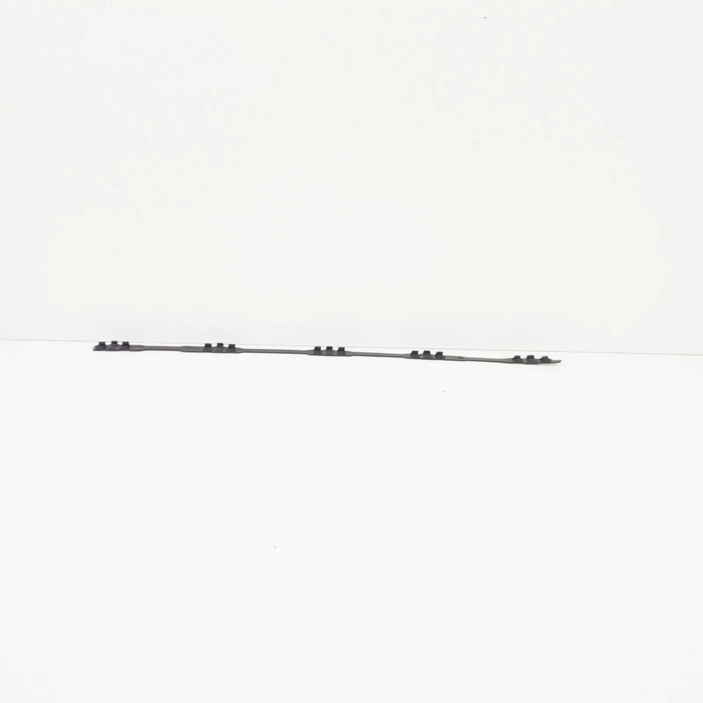 NEW BMW 4 COUPE F32 REAR RIGHT BUMPER STRIP STRIP MOUNT RAIL 51127358076