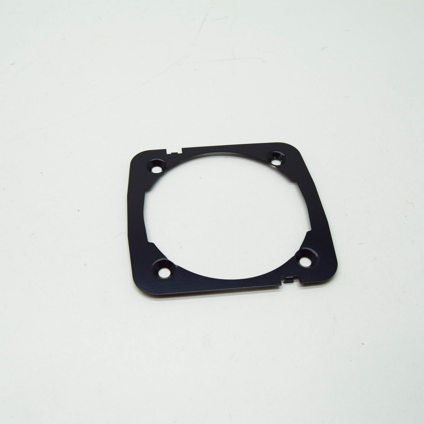 NEW MERCEDES-BENZ GLC C253 RIGHT BOTTOM CARRIER SUPPORT A2058850700 ORIGINAL