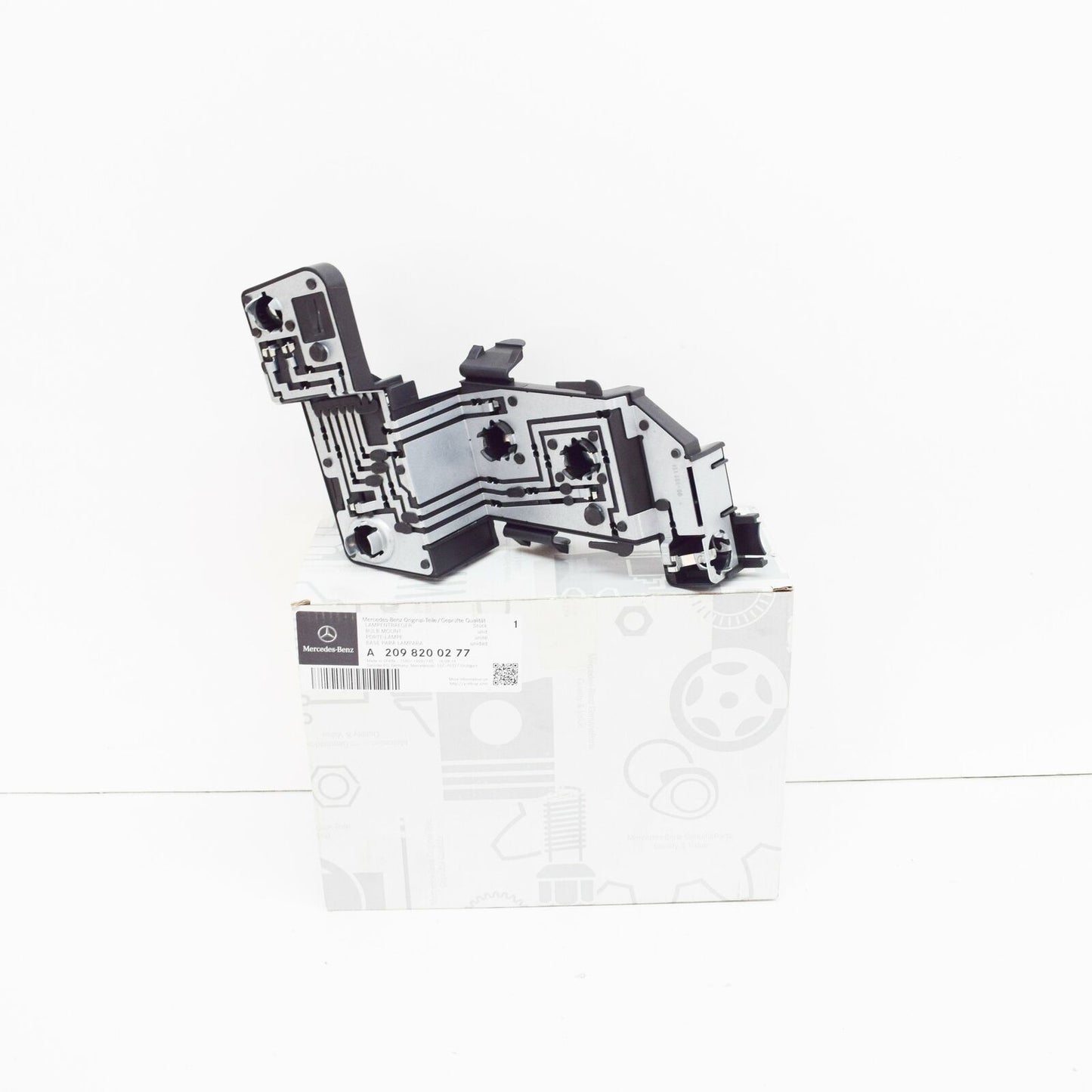 NEW MERCEDES-BENZ CLK C209 REAR RIGHT TAIL LAMP CARRIER A2098200277 ORIGINAL