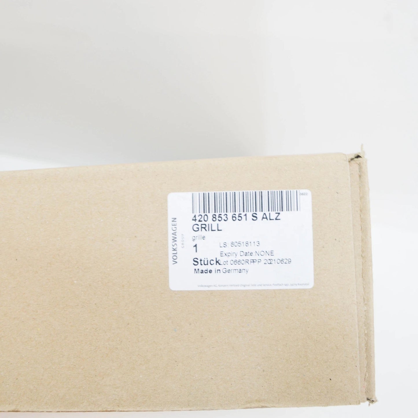 NEW AUDI R8 42 FRONT BUMPER RADIATOR GRILLE 420853651SALZ ORIGINAL