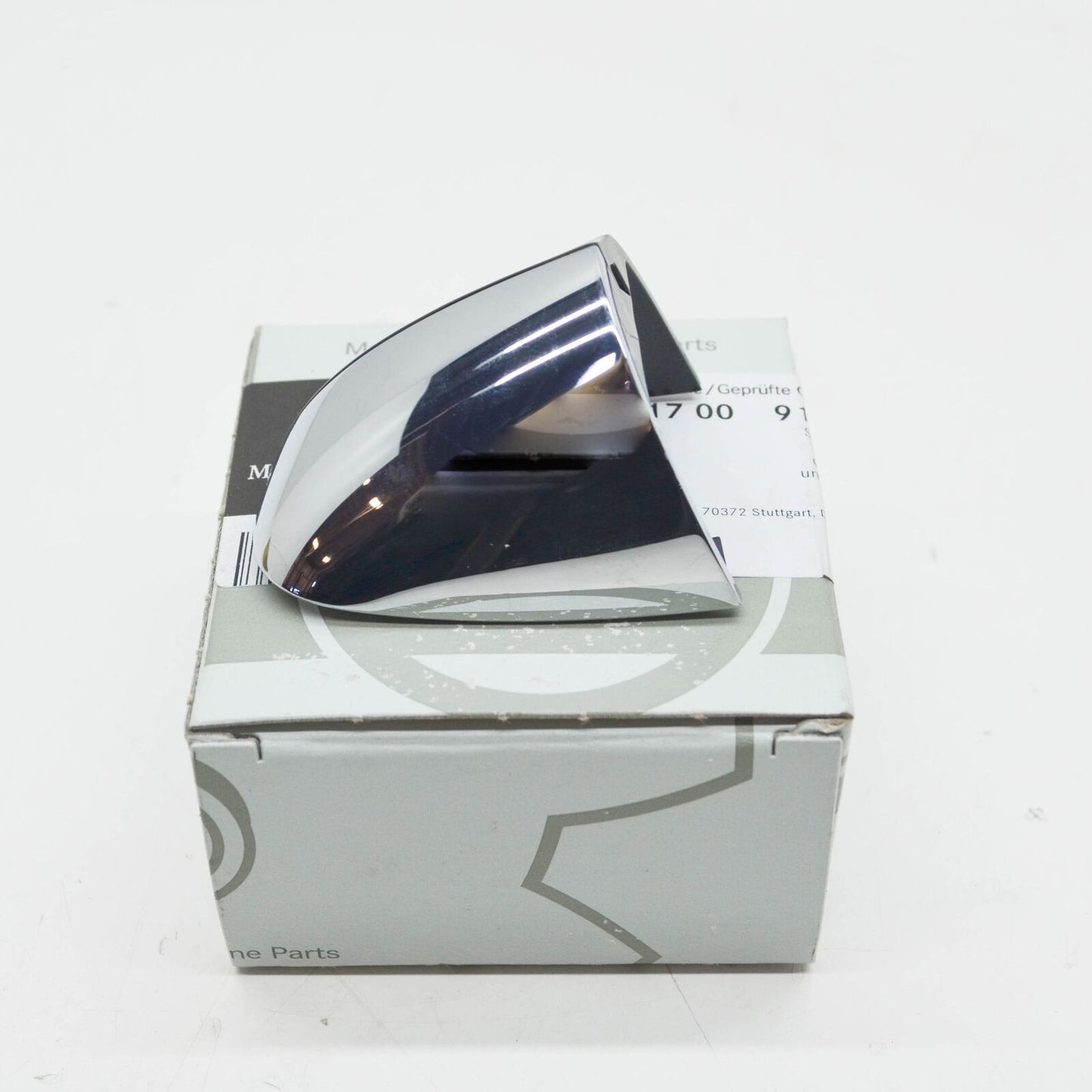 NEW MERCEDES BENZ C W205 FRONT LEFT DOOR RING TRIM A09976617009197 ORIGINAL