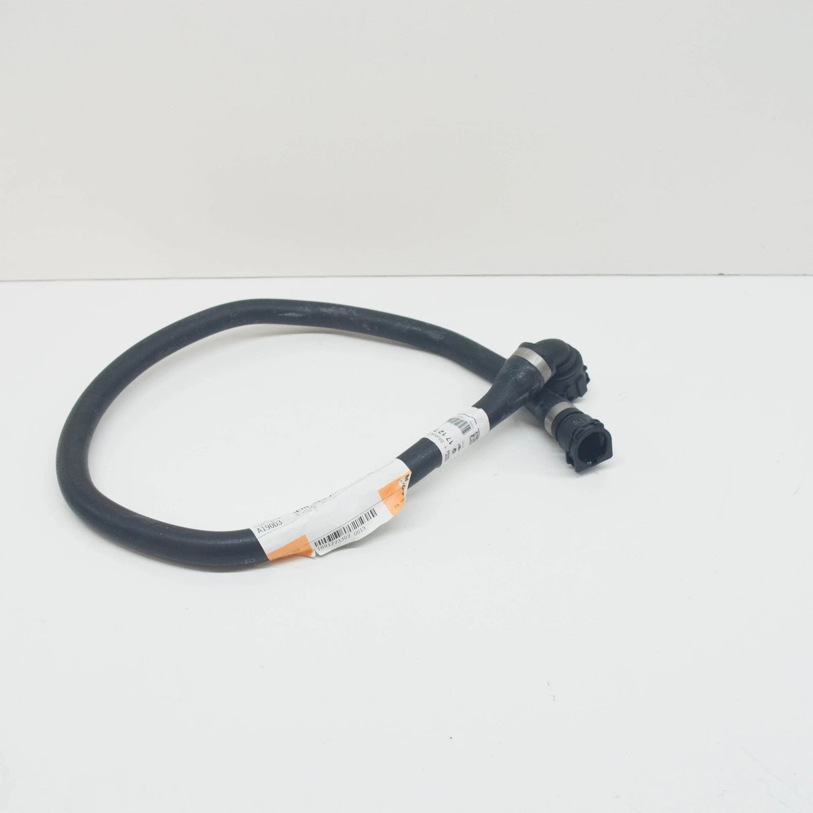 NEW BMW 5 E60 RADIATOR COOLANT HOSE 17127796273 7796273 ORIGINAL