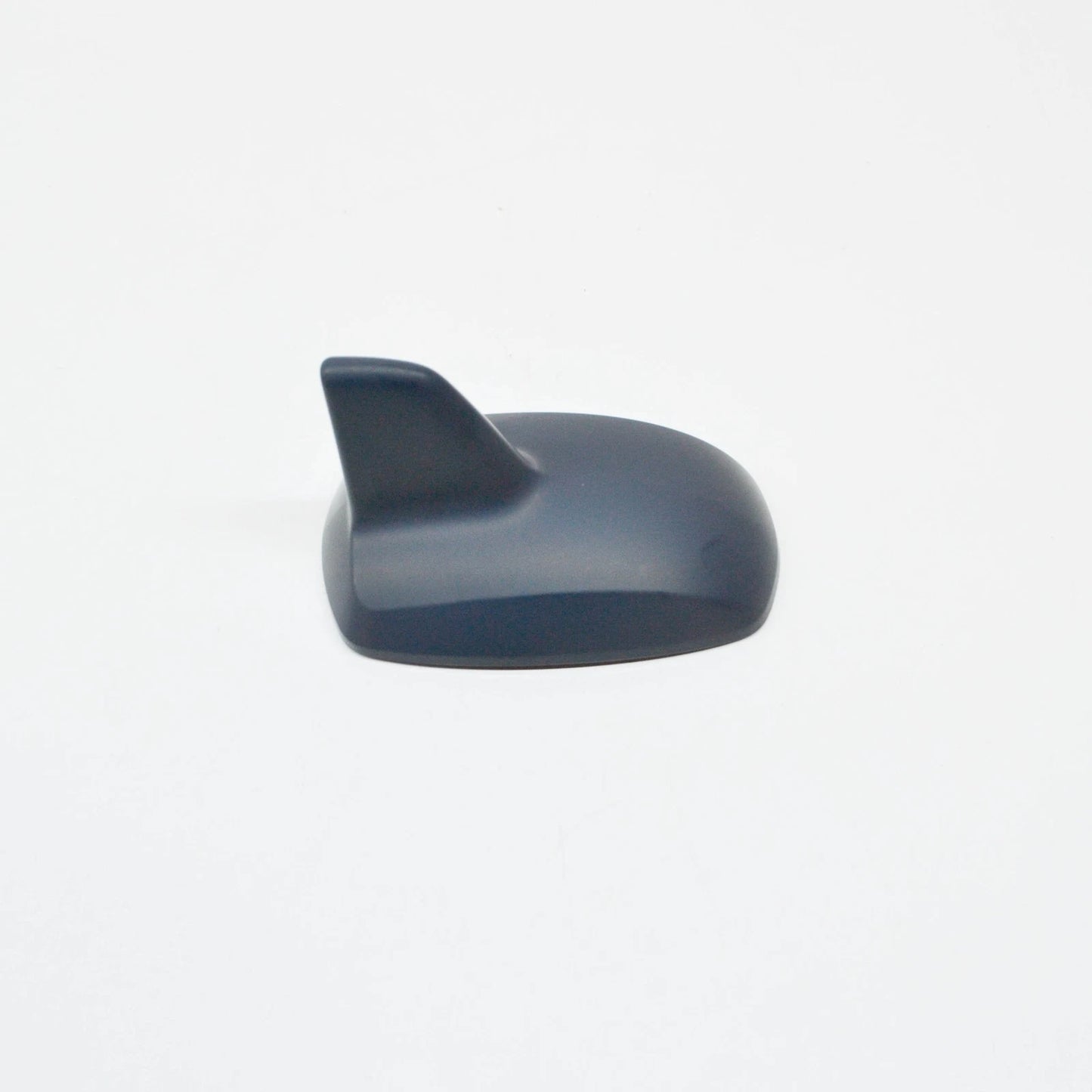 NEW MERCEDES-BENZ E W212 REAR CENTER ROOF ANTENNA COVER A21282703289999 ORIGINAL